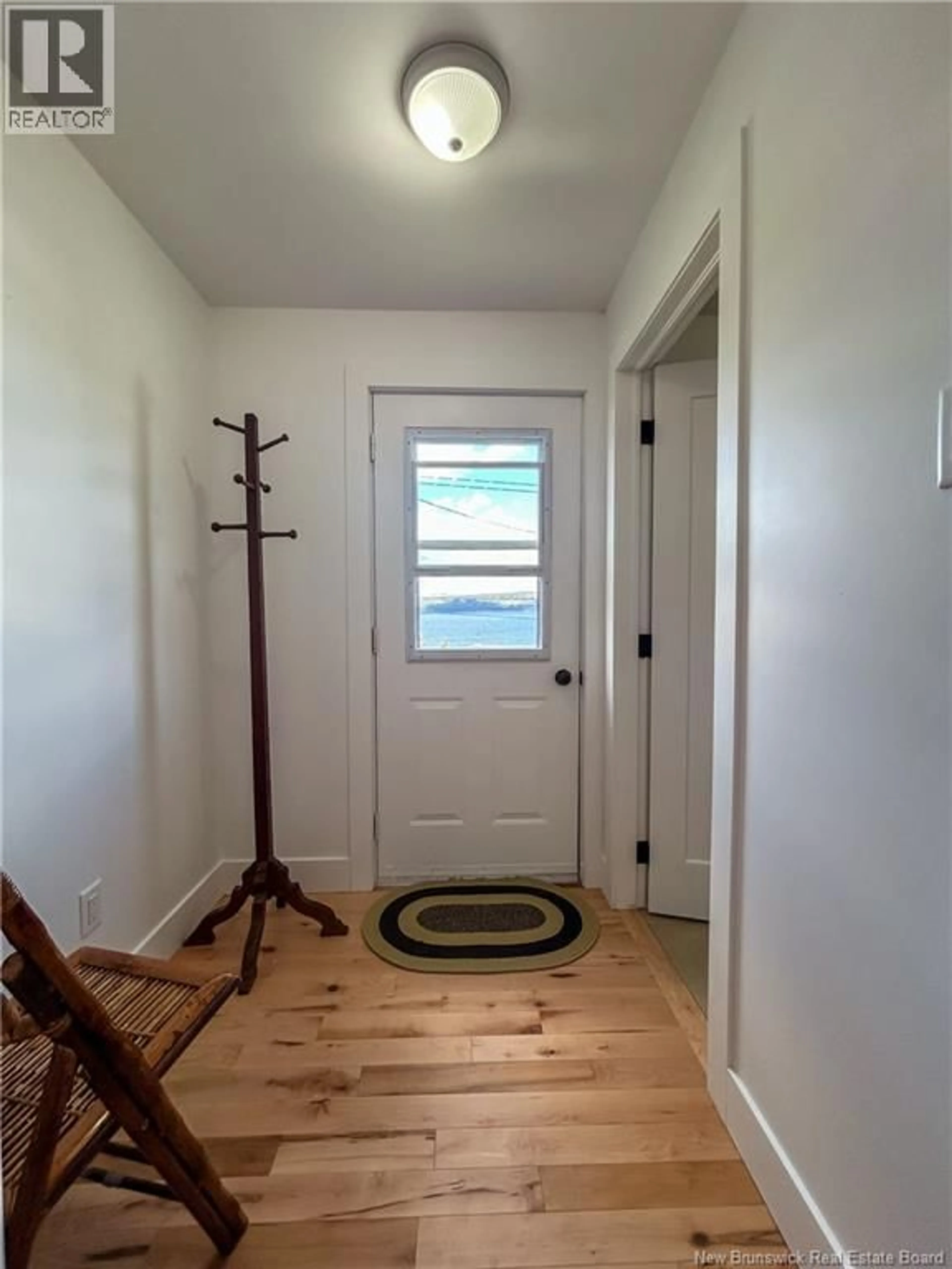 Indoor entryway for 534 VICTORIA STREET, Dalhousie New Brunswick E8C2T3