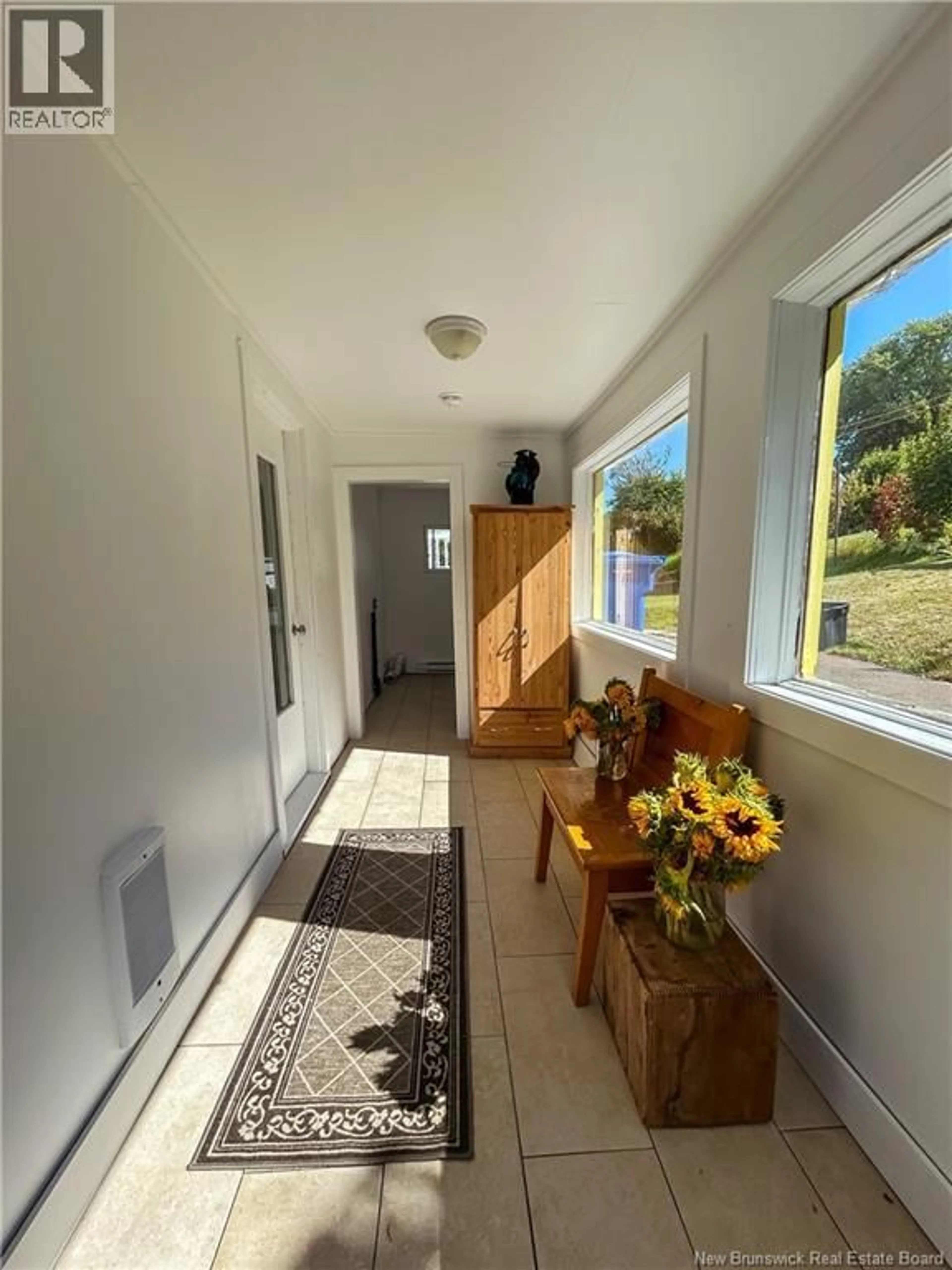 Indoor entryway for 534 VICTORIA STREET, Dalhousie New Brunswick E8C2T3