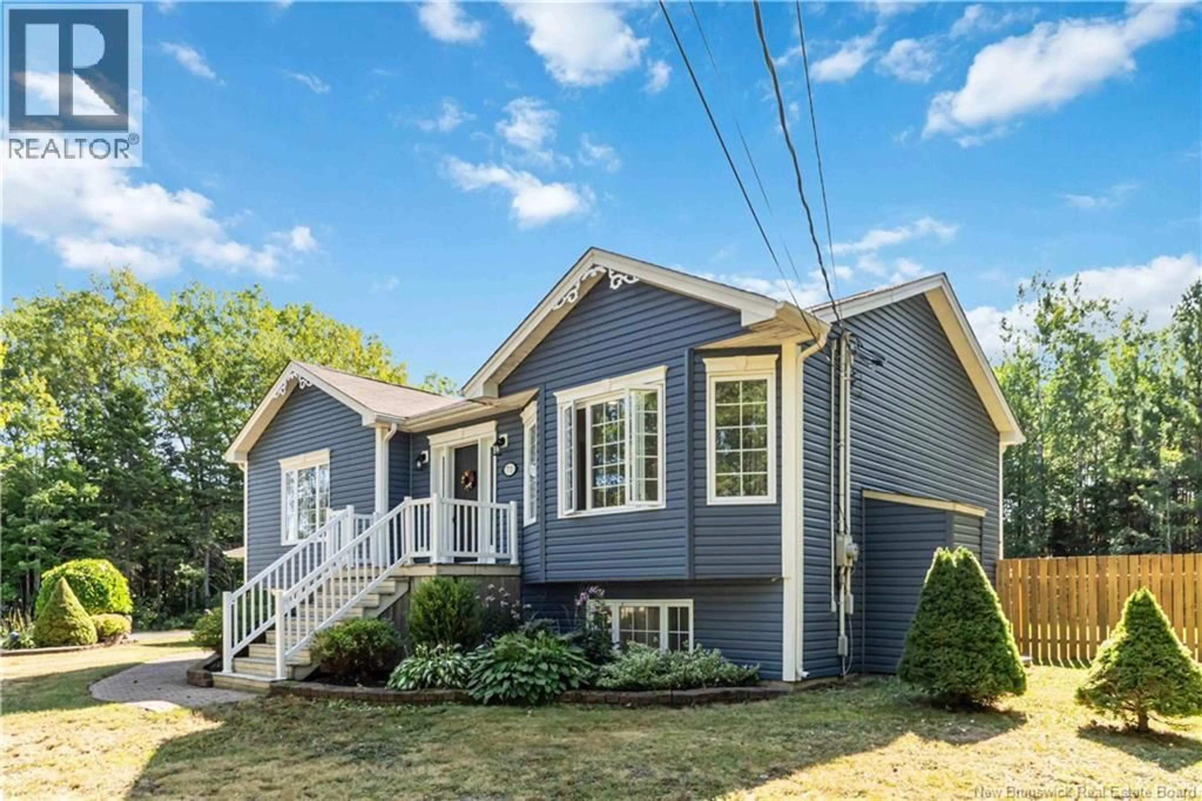 Home with vinyl exterior material, street for 71 NIAGARA ROAD, Lower Coverdale New Brunswick E1J1J1