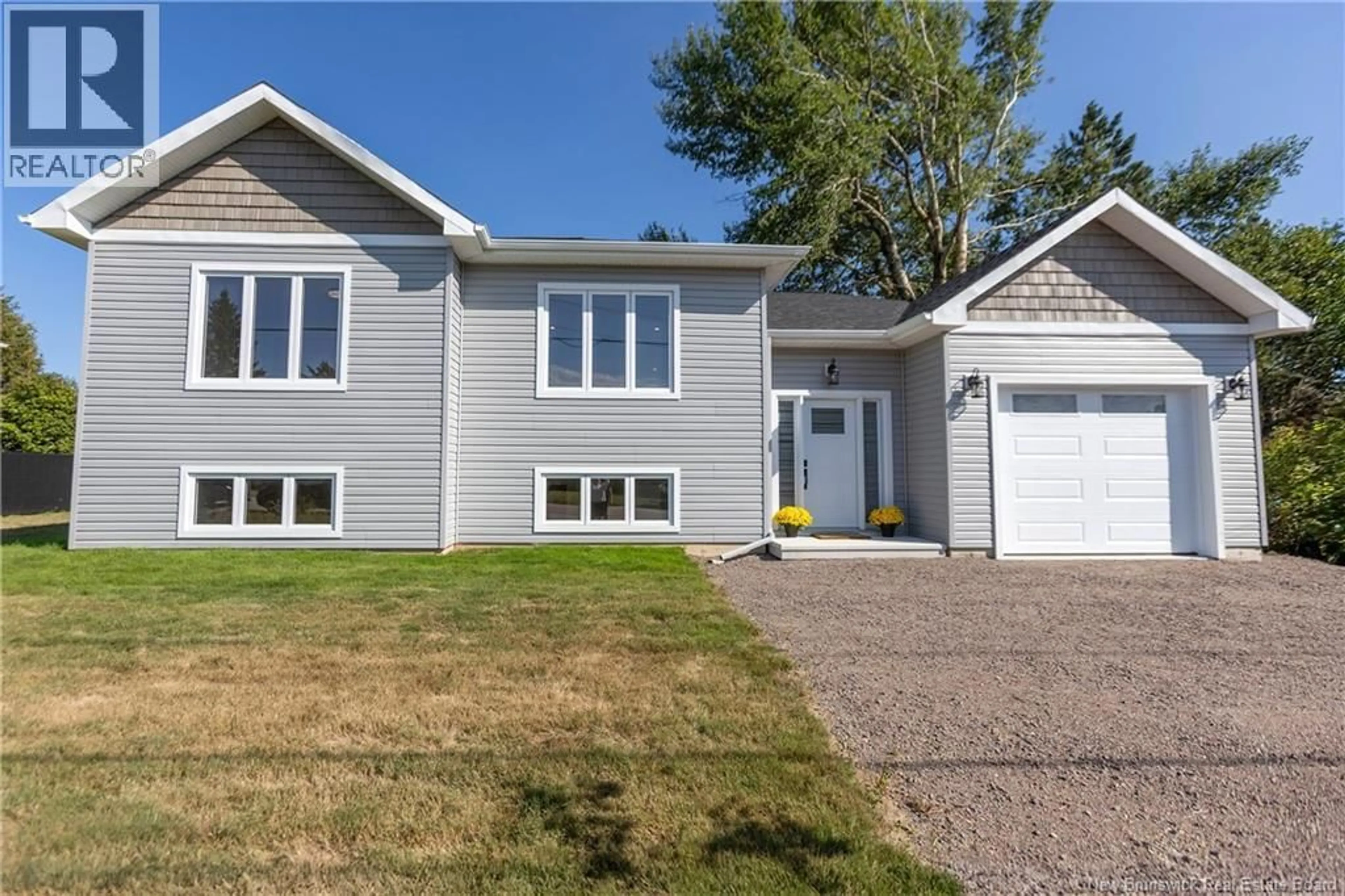 Home with vinyl exterior material, street for 144 QUEENS ROAD, Sackville New Brunswick E4L2B6