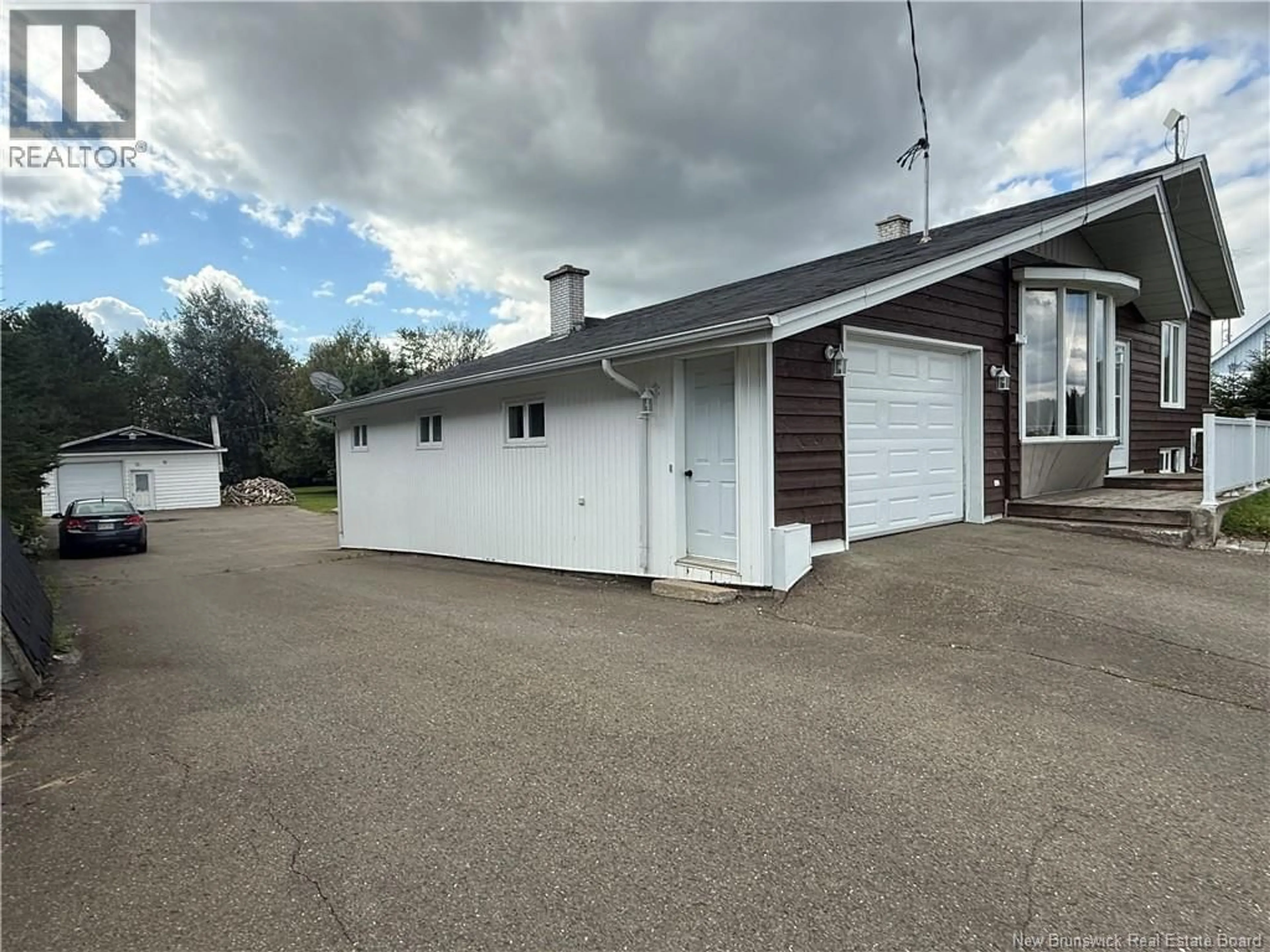 Indoor garage for 207 CH 1IER RANG ROAD, DSL de Drummond/DSL of Drummond New Brunswick E3Y2S6