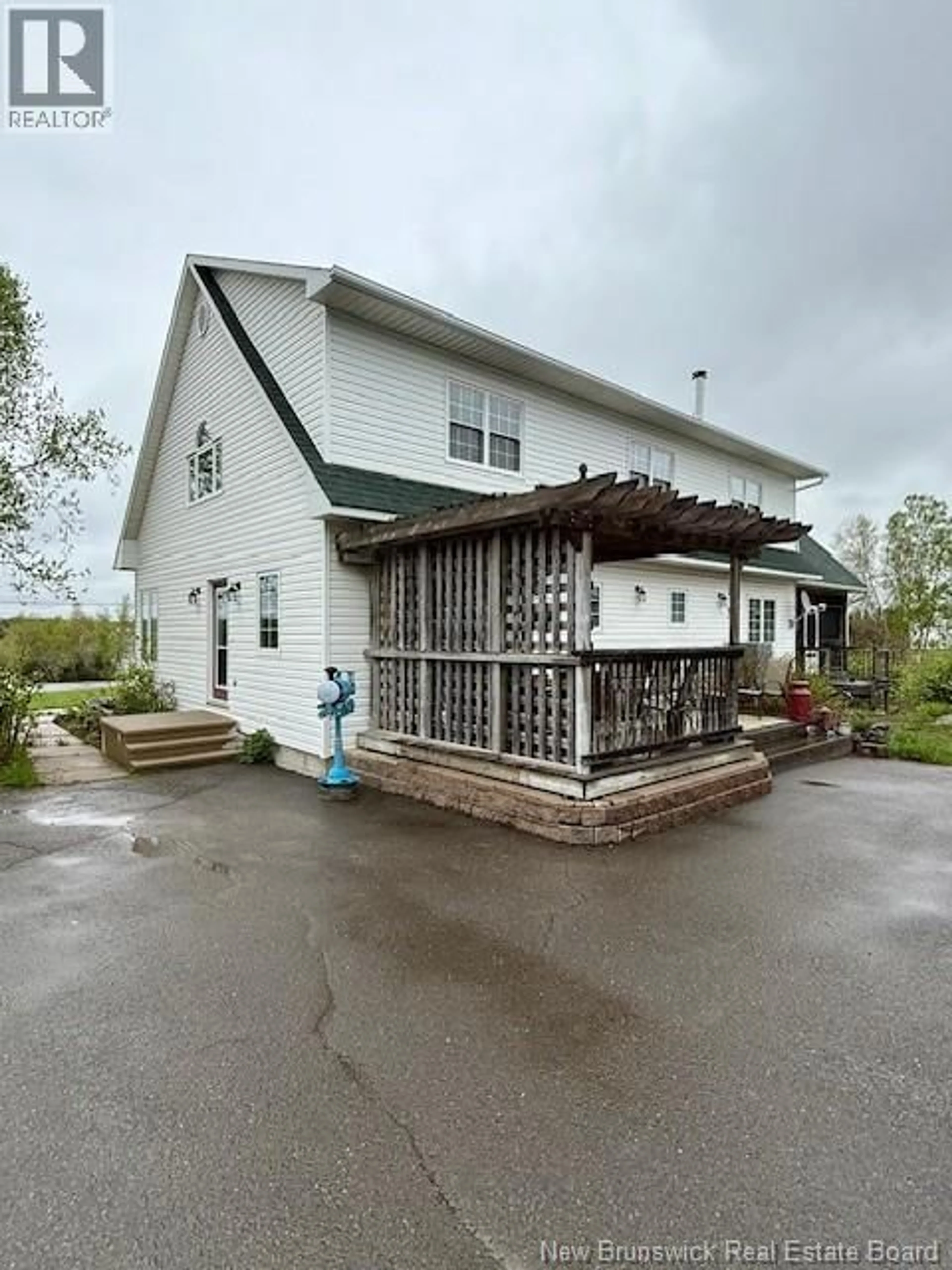 Patio, building for 7 ROUTE 4, Harvey New Brunswick E6K1W3