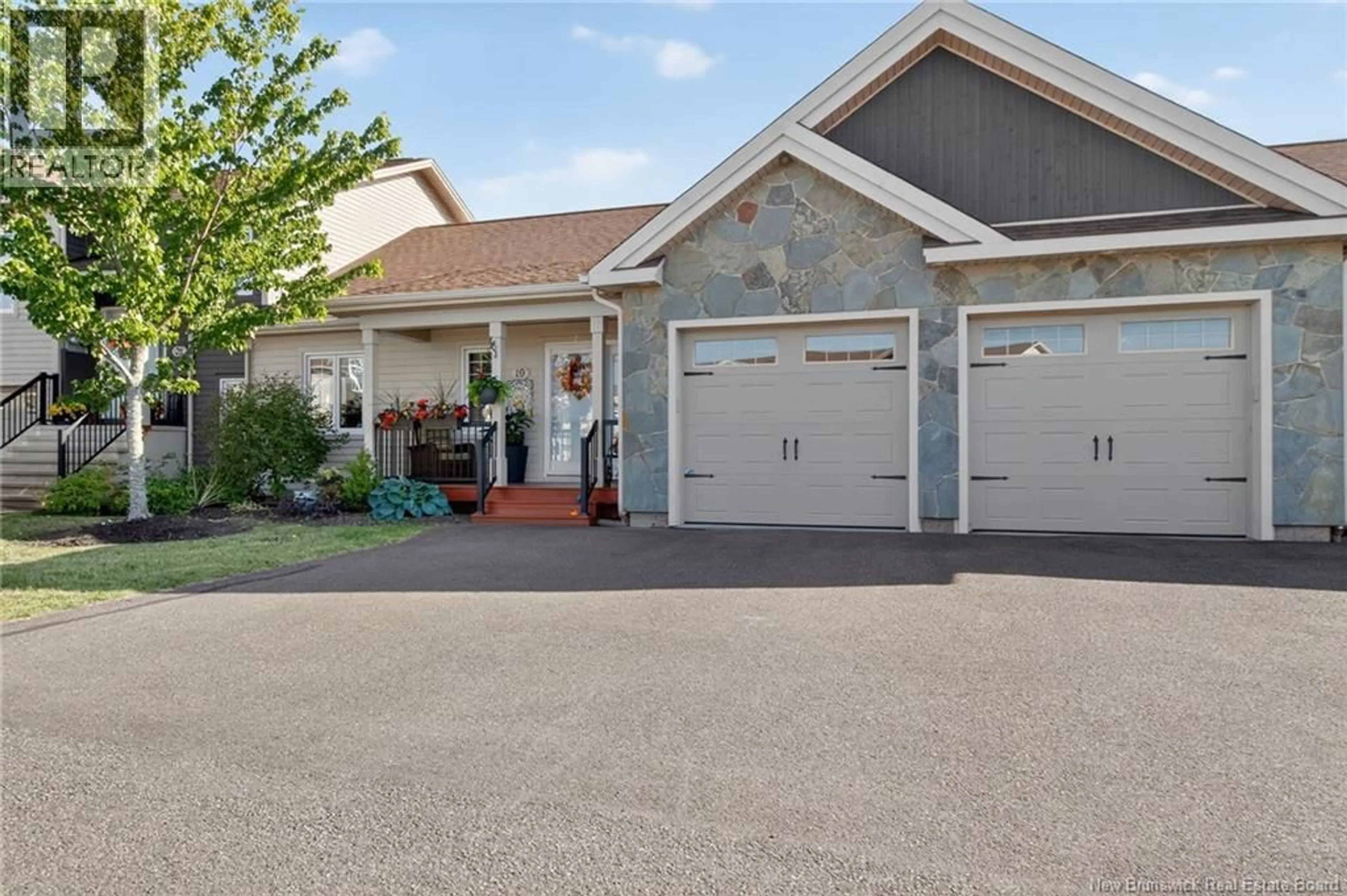 Indoor garage for 118 - 19 PERFECTION LANE, Dieppe New Brunswick E1A9H2