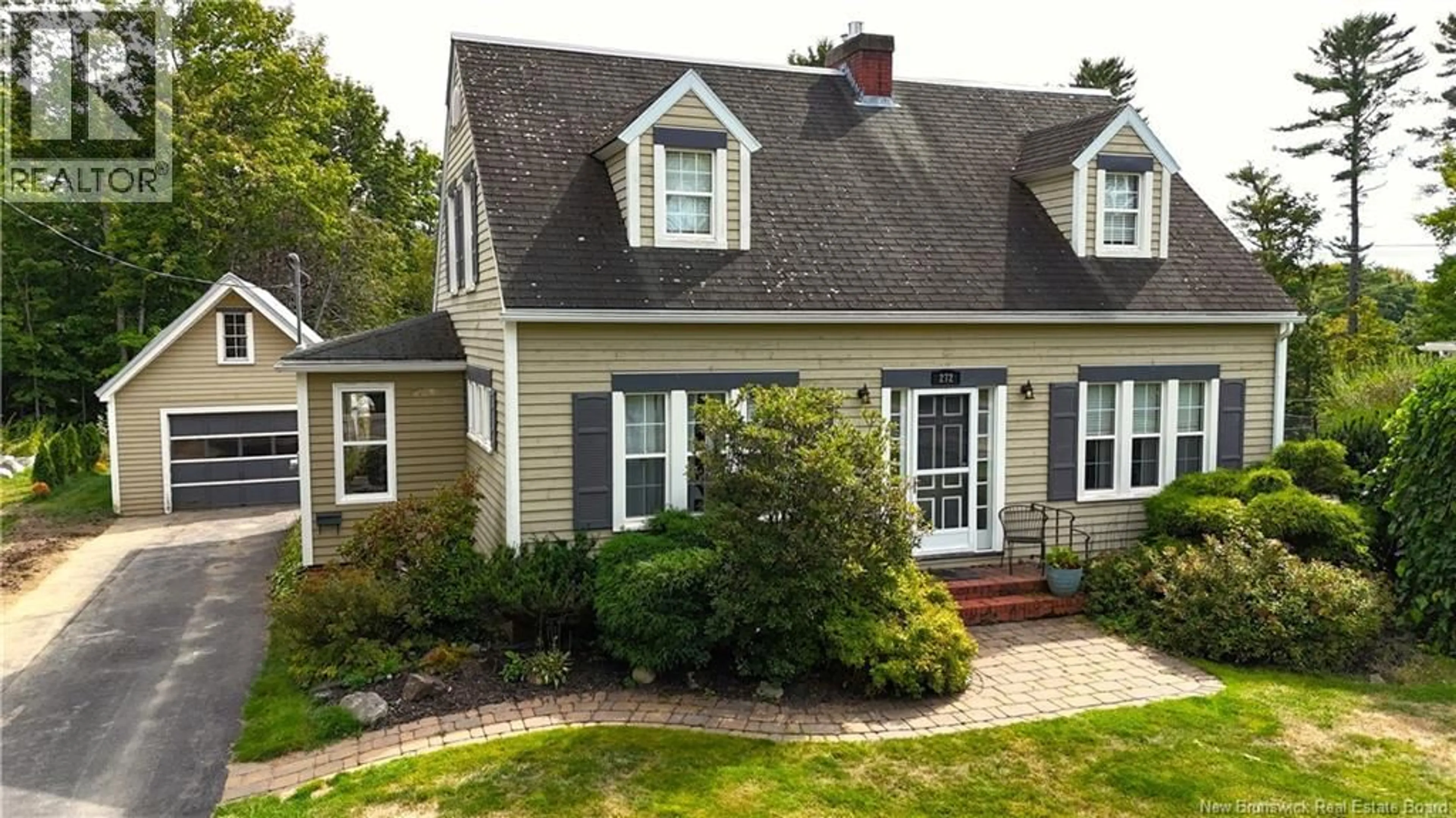Home with vinyl exterior material, street for 272 MILLTOWN BOULEVARD, St. Stephen New Brunswick E3L1H6