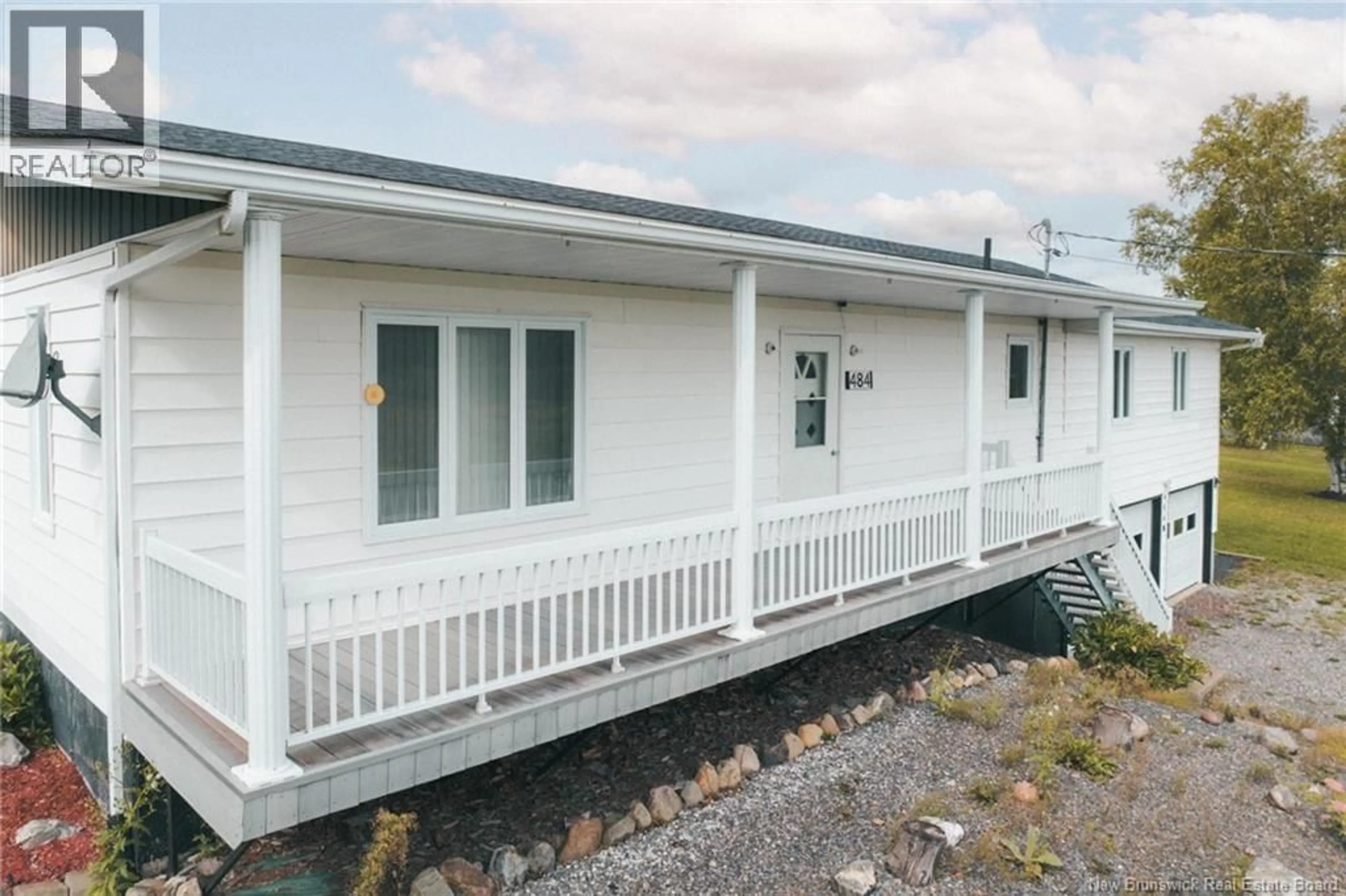 Home with vinyl exterior material, building for 484 MARTIN ROAD, Sainte-Anne-De-Madawaska New Brunswick E7E1R1