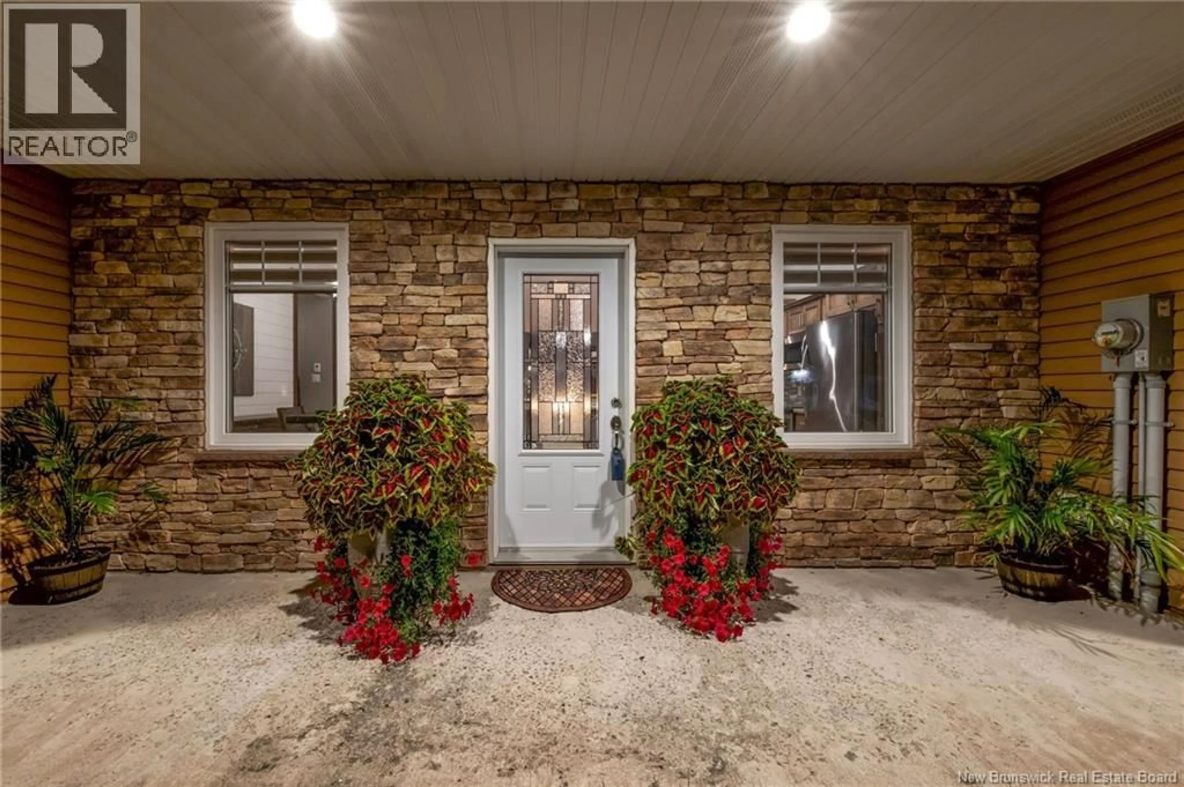 Indoor entryway for 26 L'ARLUPPE STREET, Cap-Pelé New Brunswick E4N1W1