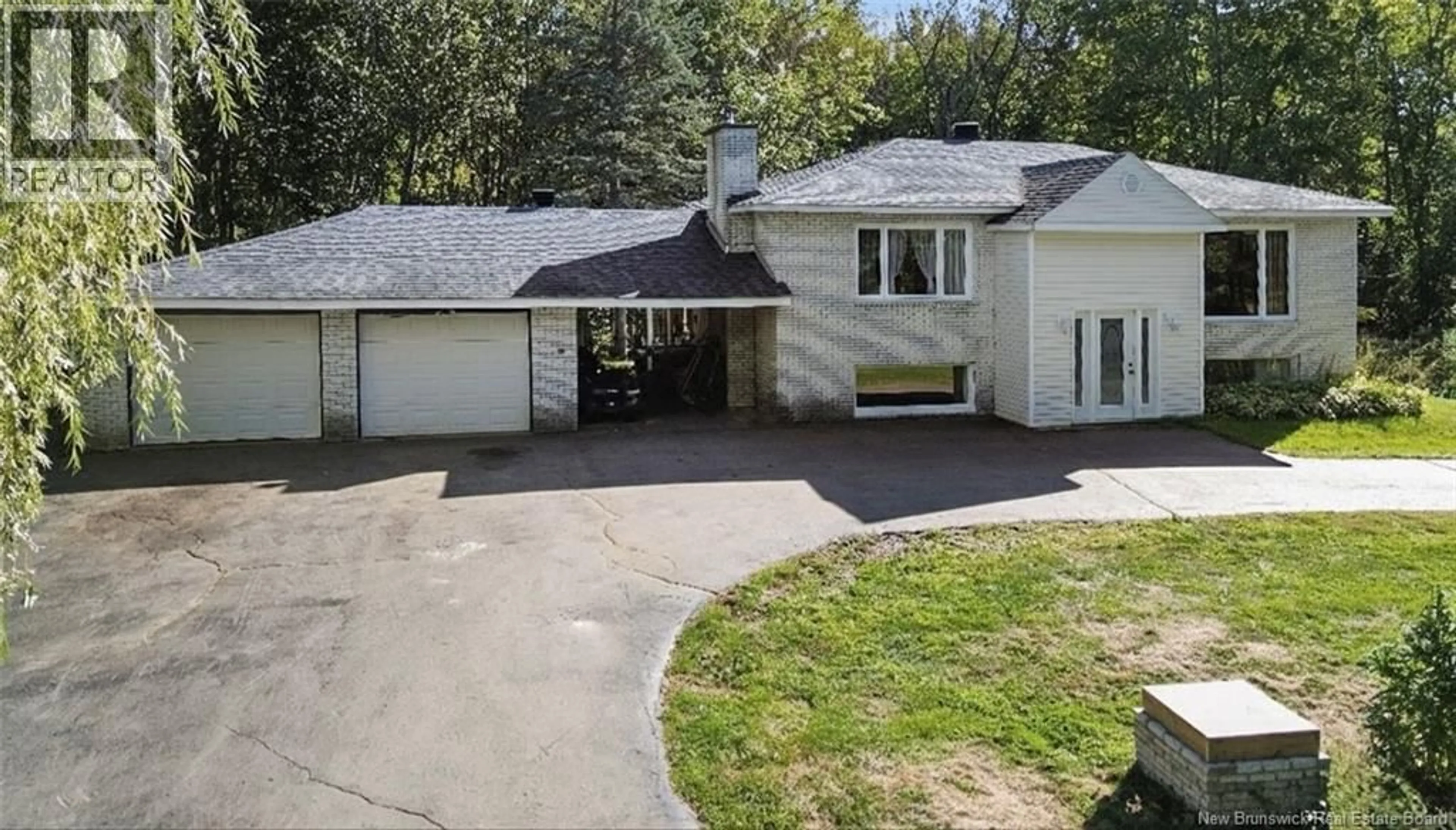 A pic from outside/outdoor area/front of a property/back of a property/a pic from drone, street for 2671 MIDDLE RIVER ROAD, Middle River New Brunswick E2A6X7