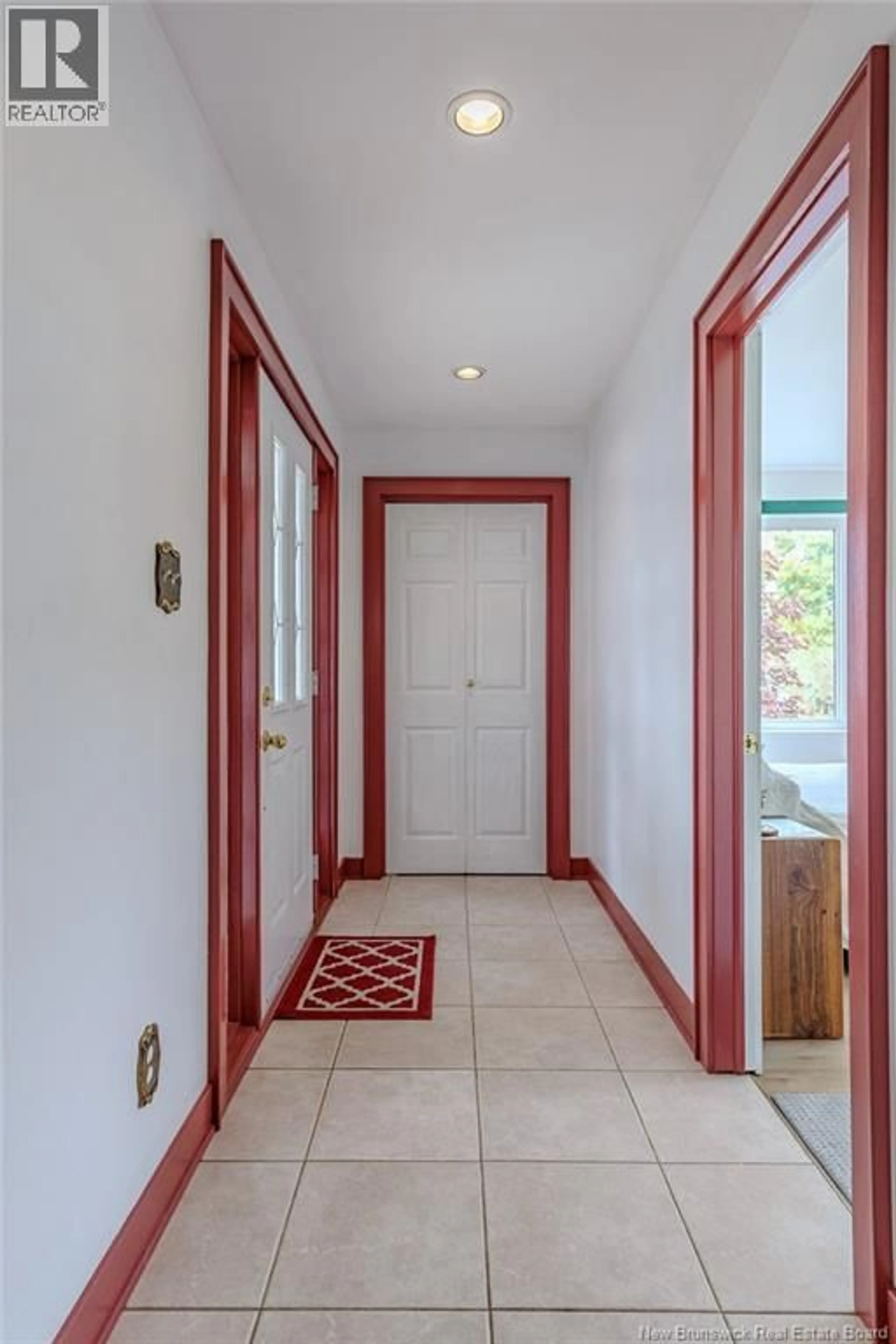 Indoor entryway for 210 MOLSON AVENUE, Saint John New Brunswick E2M3J3