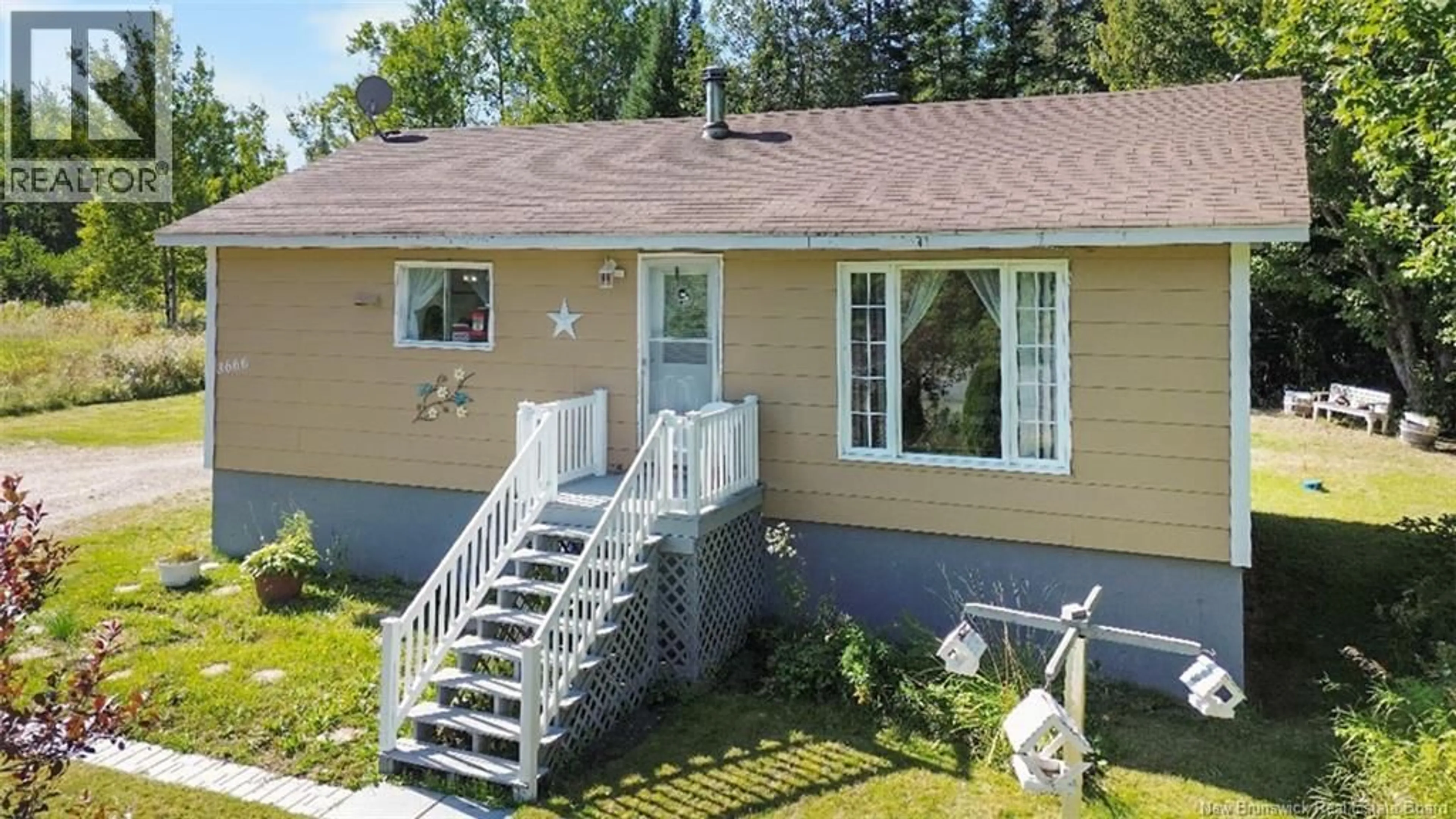 Home with vinyl exterior material, street for 3666 ROUTE 134, Miramichi Road New Brunswick E8L1S5