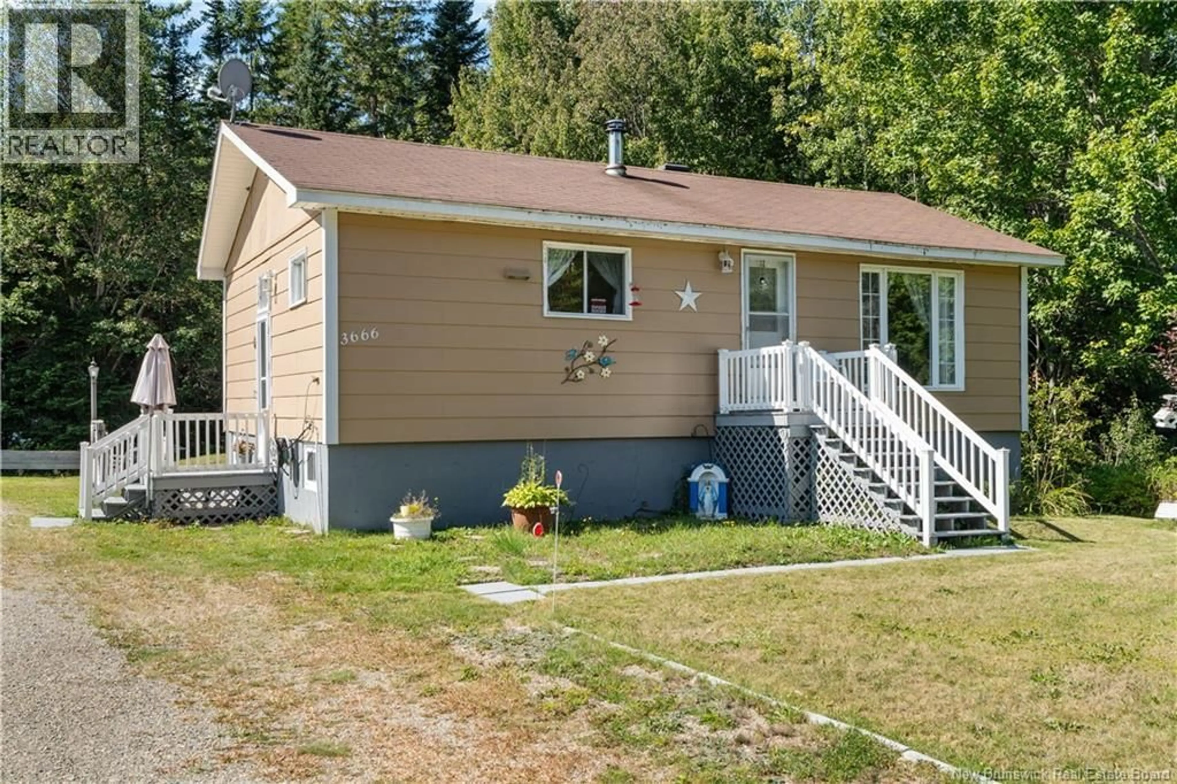 Home with vinyl exterior material, street for 3666 ROUTE 134, Miramichi Road New Brunswick E8L1S5