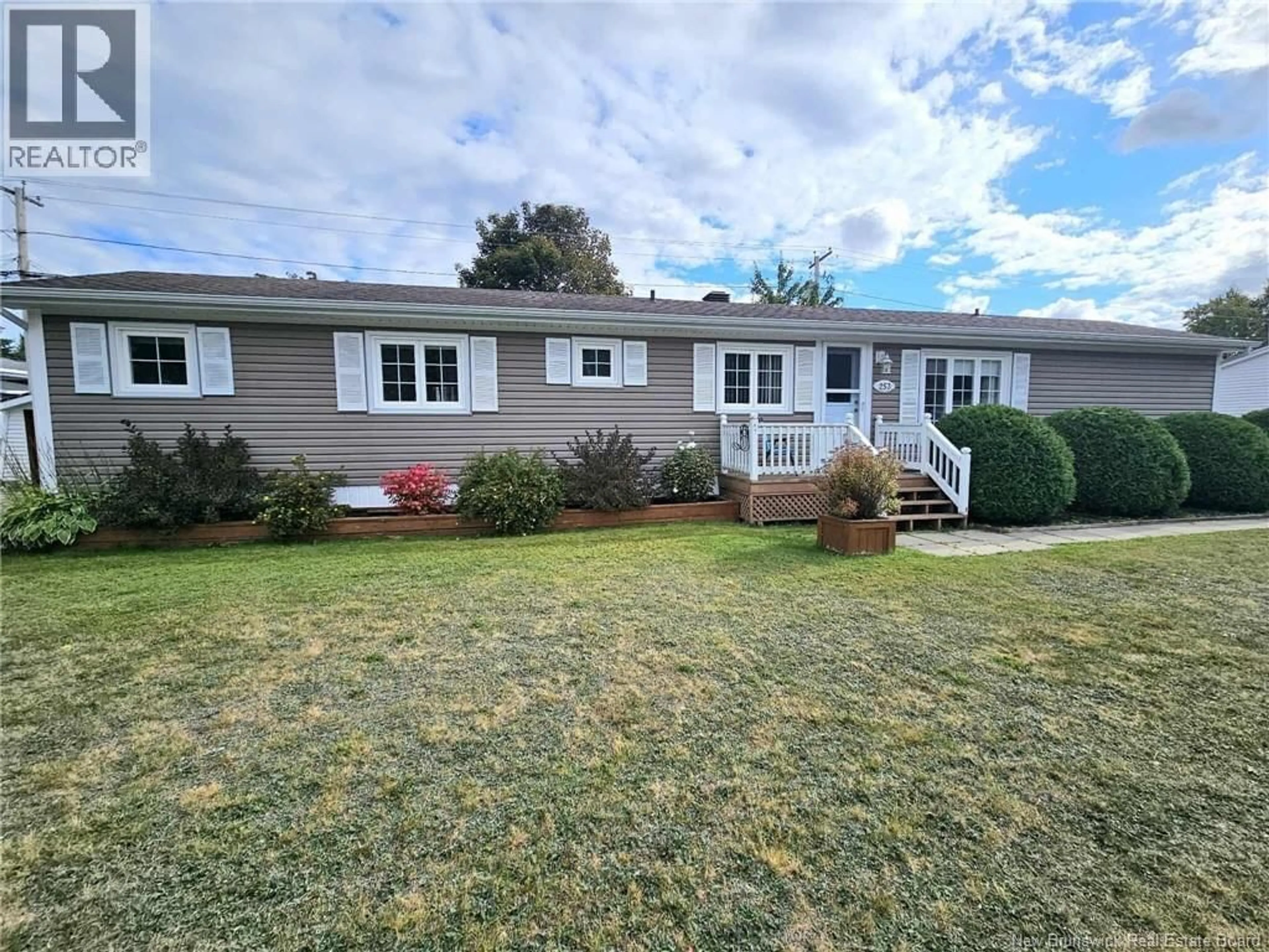 Home with vinyl exterior material, unknown for 253 BIRCHGROVE, Beresford New Brunswick E8K1E9