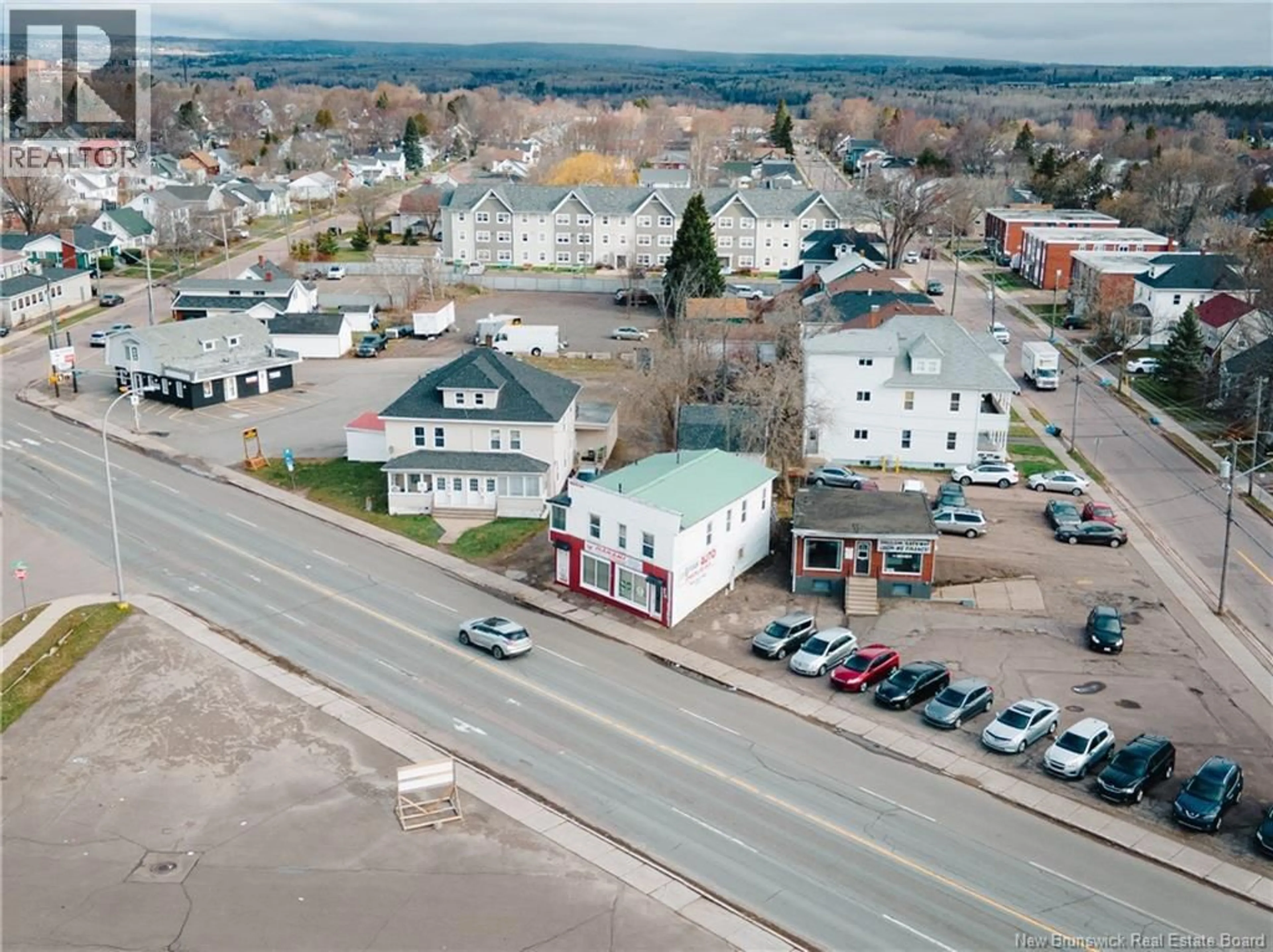 A pic from outside/outdoor area/front of a property/back of a property/a pic from drone, street for 477-479 MOUNTAIN ROAD, Moncton New Brunswick E1C2N2