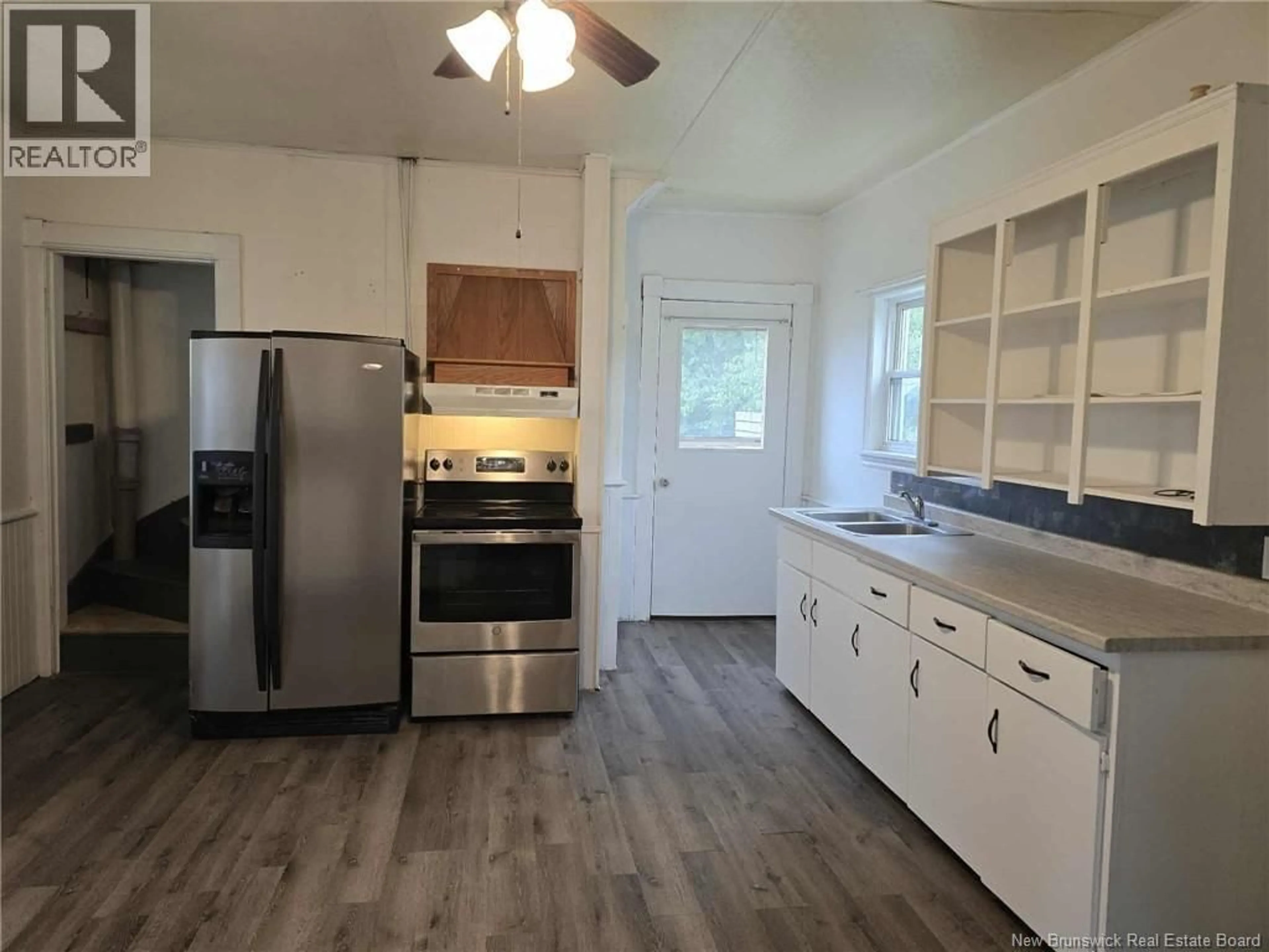 Standard kitchen, unknown for 1 GILLIS LANE, Miramichi New Brunswick E1V7A8