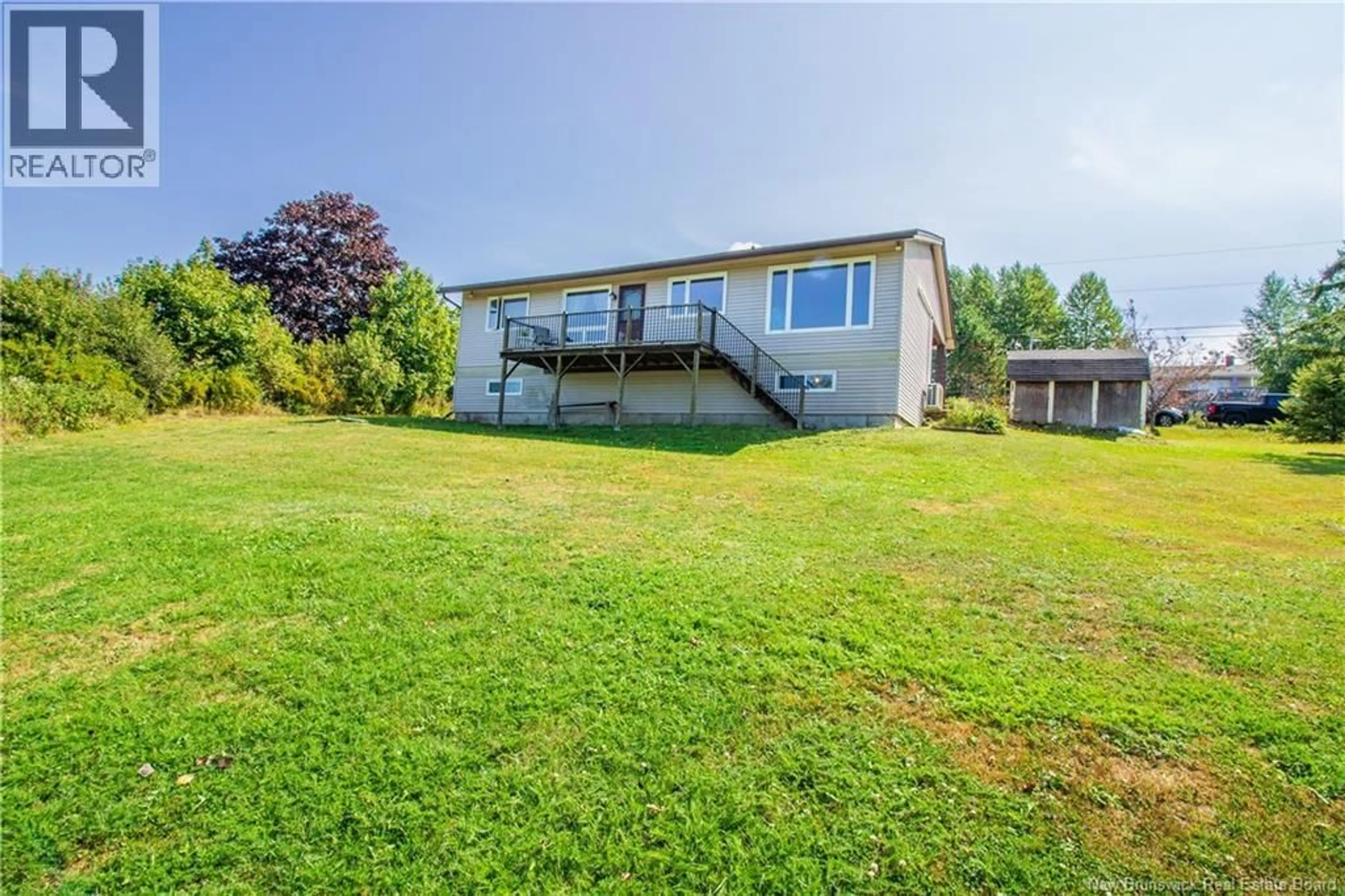 A pic from outside/outdoor area/front of a property/back of a property/a pic from drone, unknown for 10 GEORGE STREET, Nauwigewauk New Brunswick E5N6T7