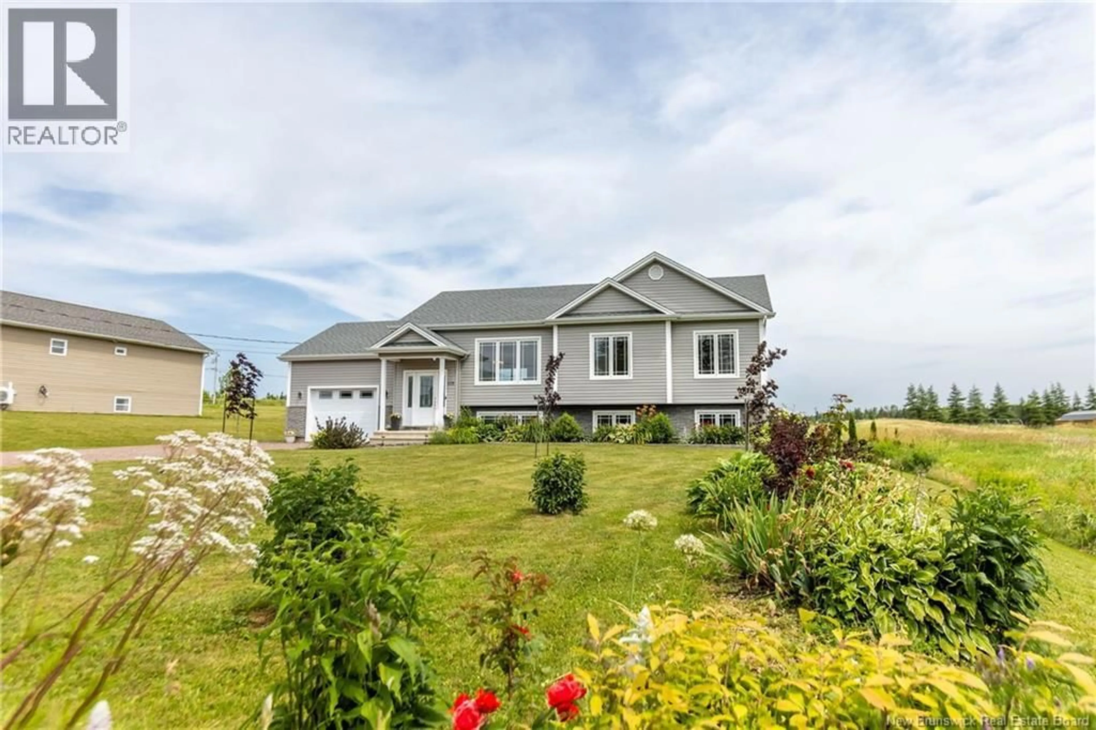 Home with vinyl exterior material, unknown for 115 FAIRFIELD ROAD, Sackville New Brunswick E4L2X5