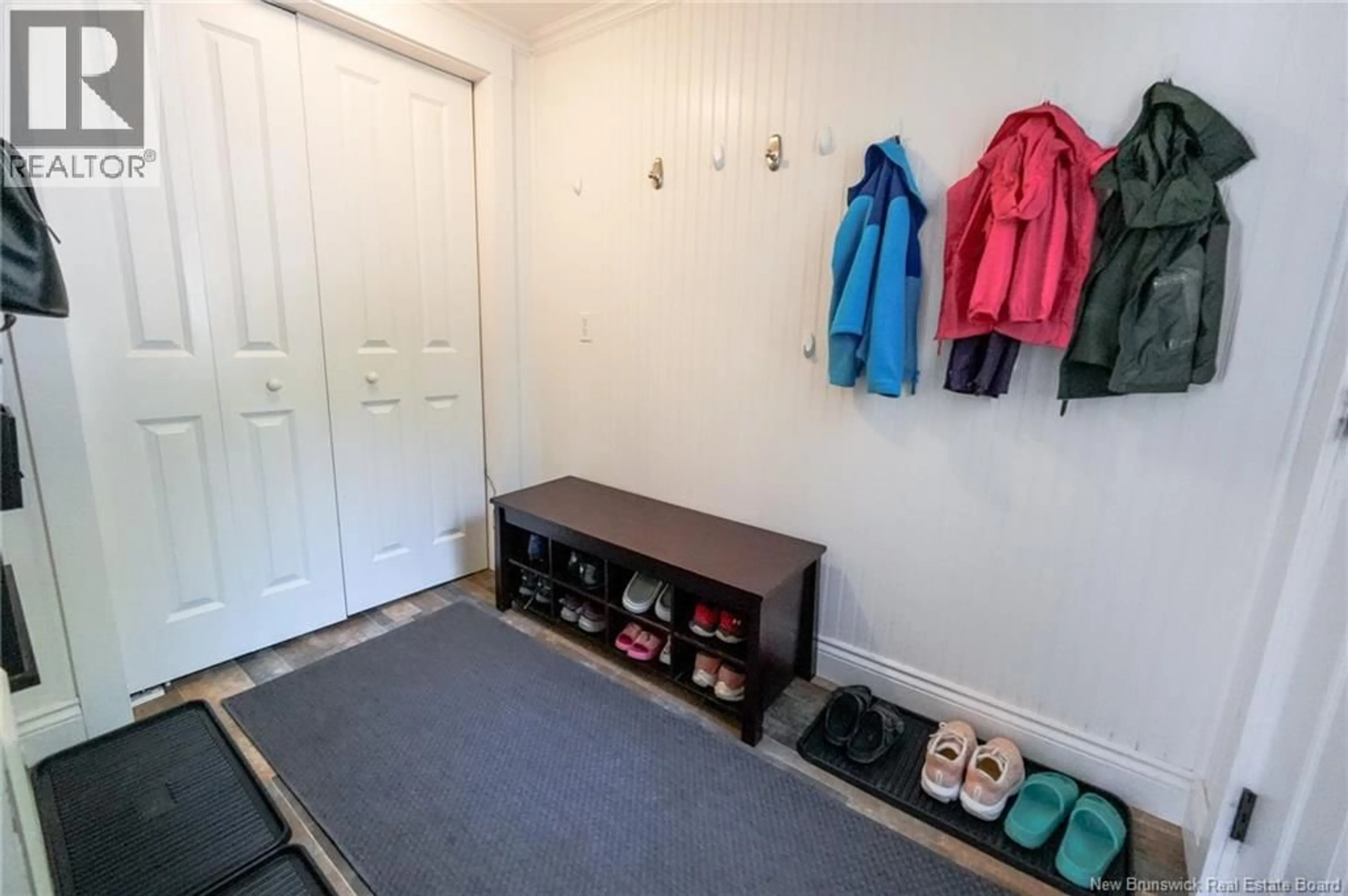 Indoor entryway for 148 FREDERICK STREET, Saint Andrews New Brunswick E5B1Z6