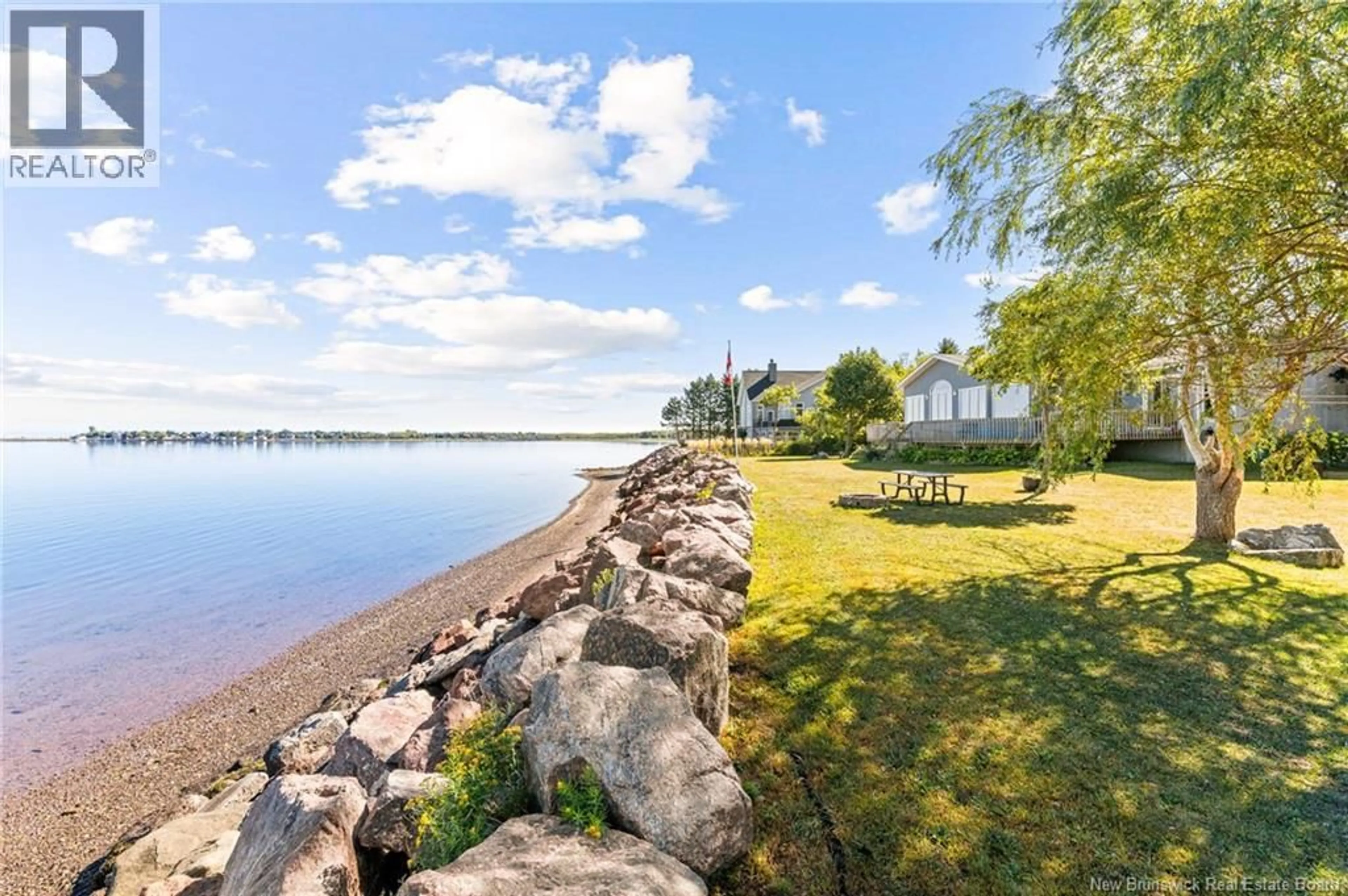 A pic from outside/outdoor area/front of a property/back of a property/a pic from drone, water/lake/river/ocean view for 260 BELLE ISLE STREET, Shediac New Brunswick E4P1G8
