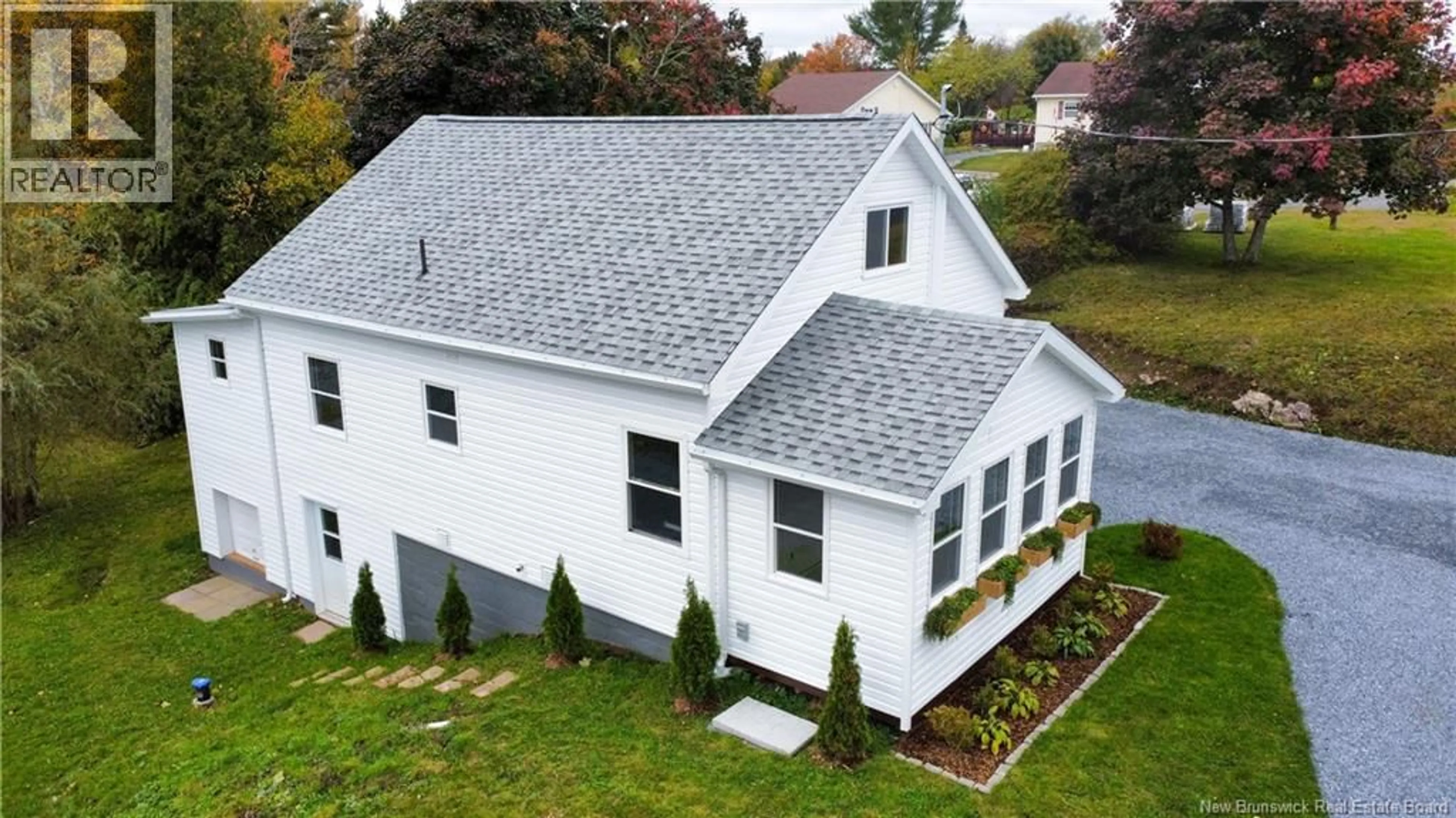 A pic from outside/outdoor area/front of a property/back of a property/a pic from drone, building for 3095 WESTFIELD ROAD, Saint John New Brunswick E2M6T3