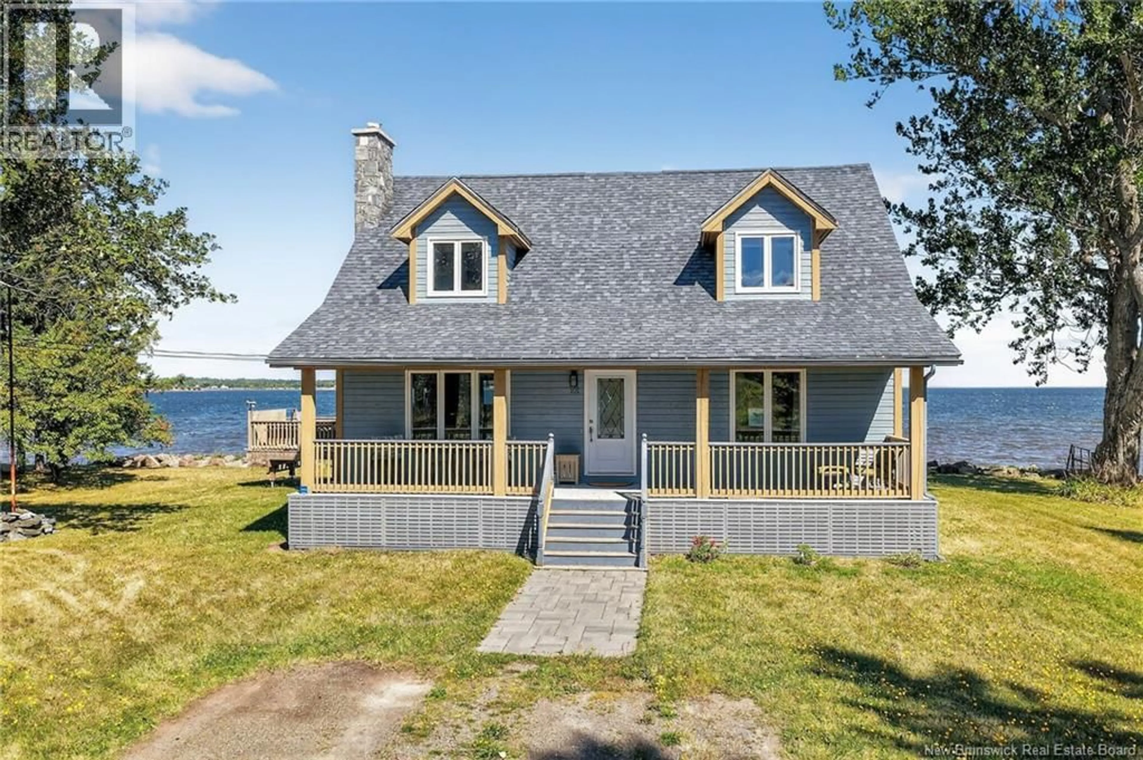 Home with vinyl exterior material, water/lake/river/ocean view for 101 LOUIS BOURG, Bouctouche New Brunswick E4S3N6