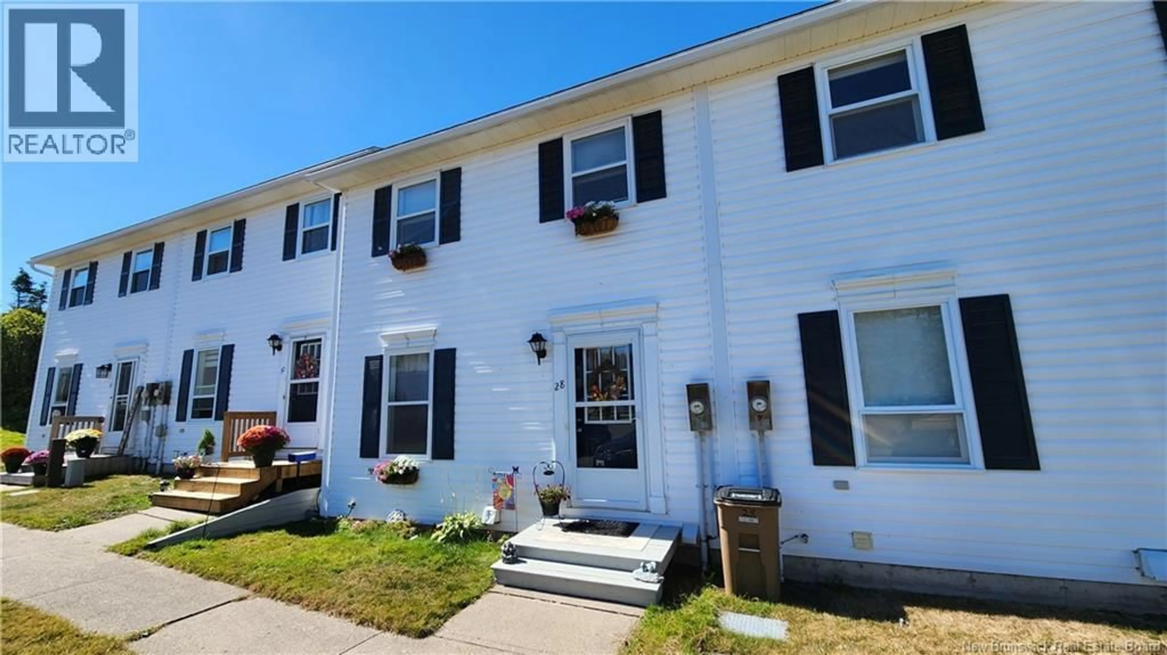 Home with vinyl exterior material, street for 28 MEADOWLAND TERRACE, Saint John New Brunswick E2M5S4