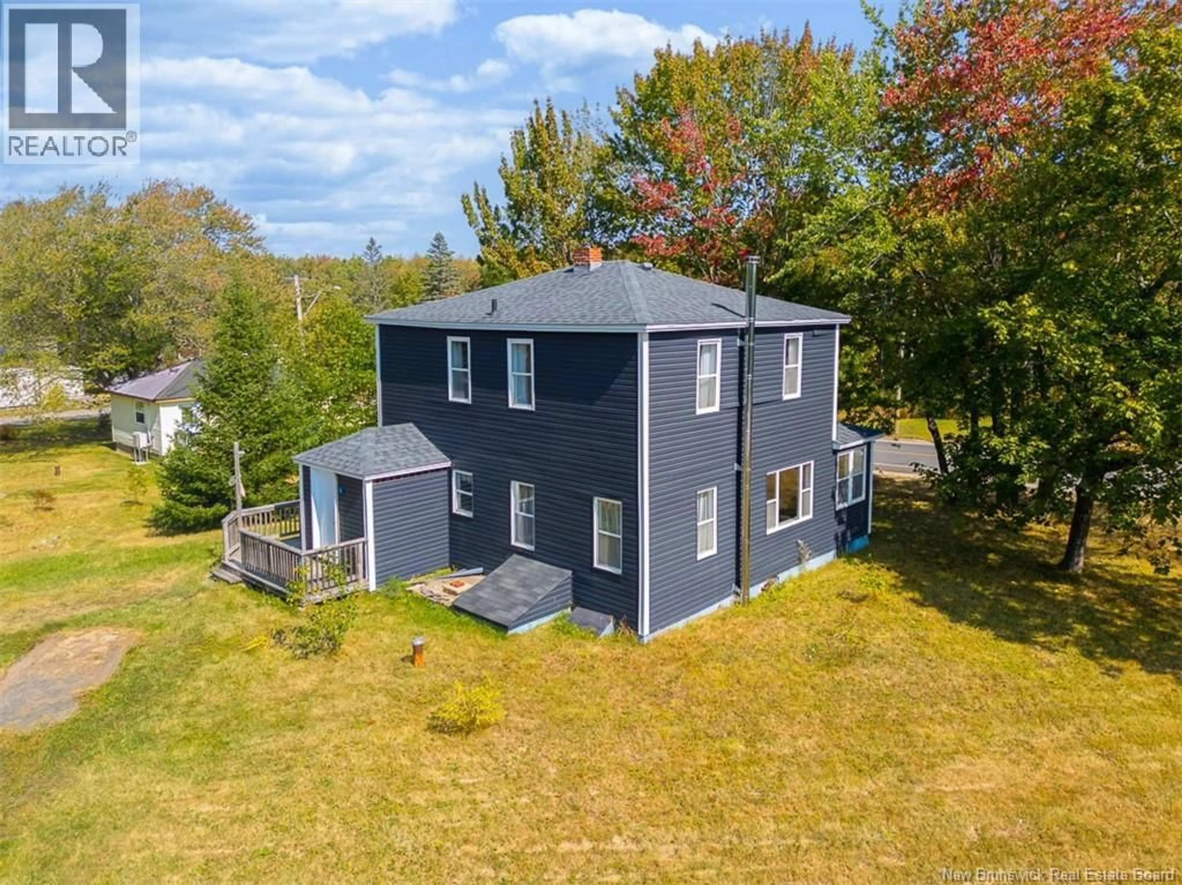 A pic from outside/outdoor area/front of a property/back of a property/a pic from drone, water/lake/river/ocean view for 8 CENTENNIAL DRIVE, Minto New Brunswick E4B3R9