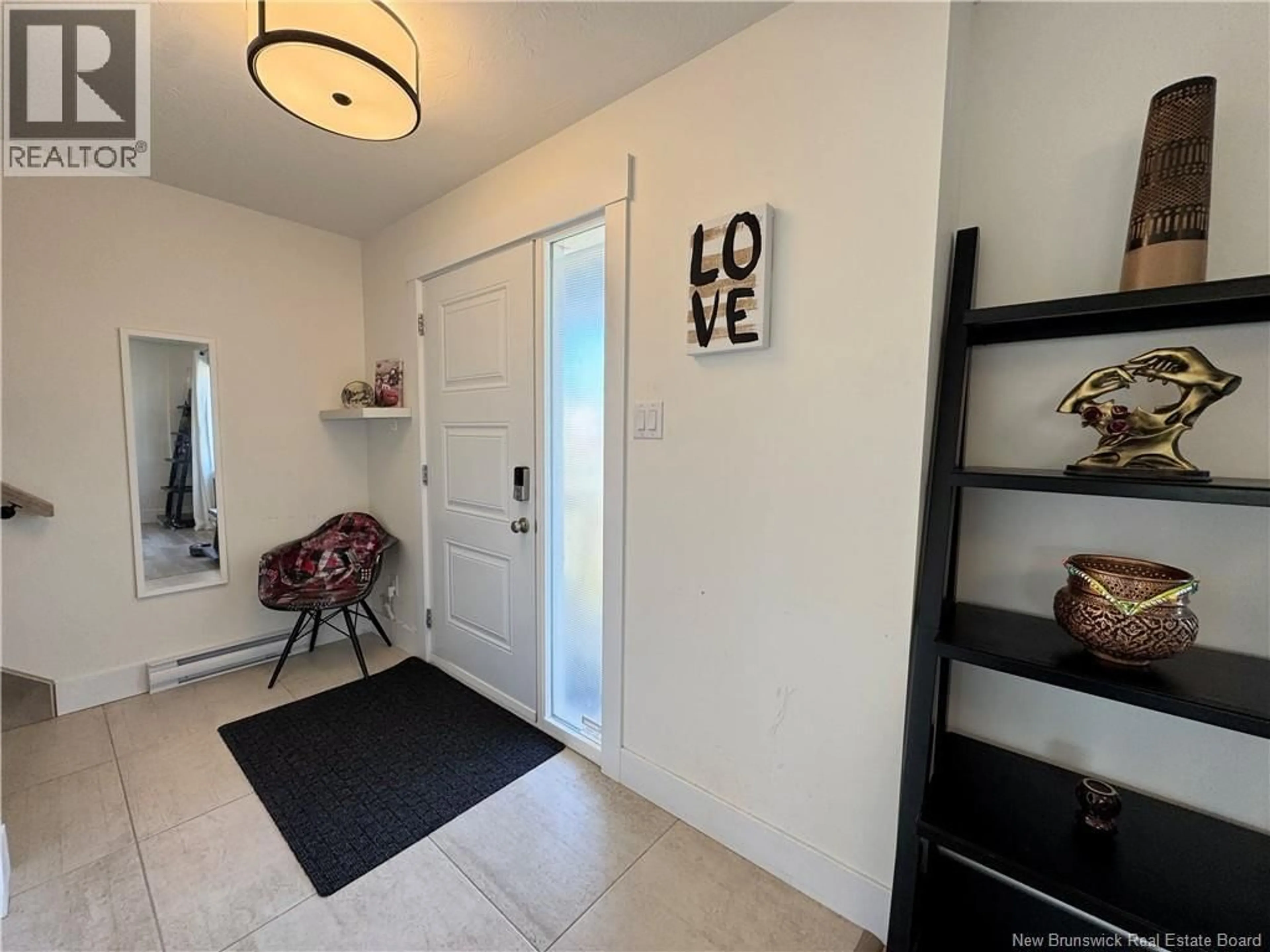 Indoor entryway for 245 FALCON DRIVE, Moncton New Brunswick E1G6H3
