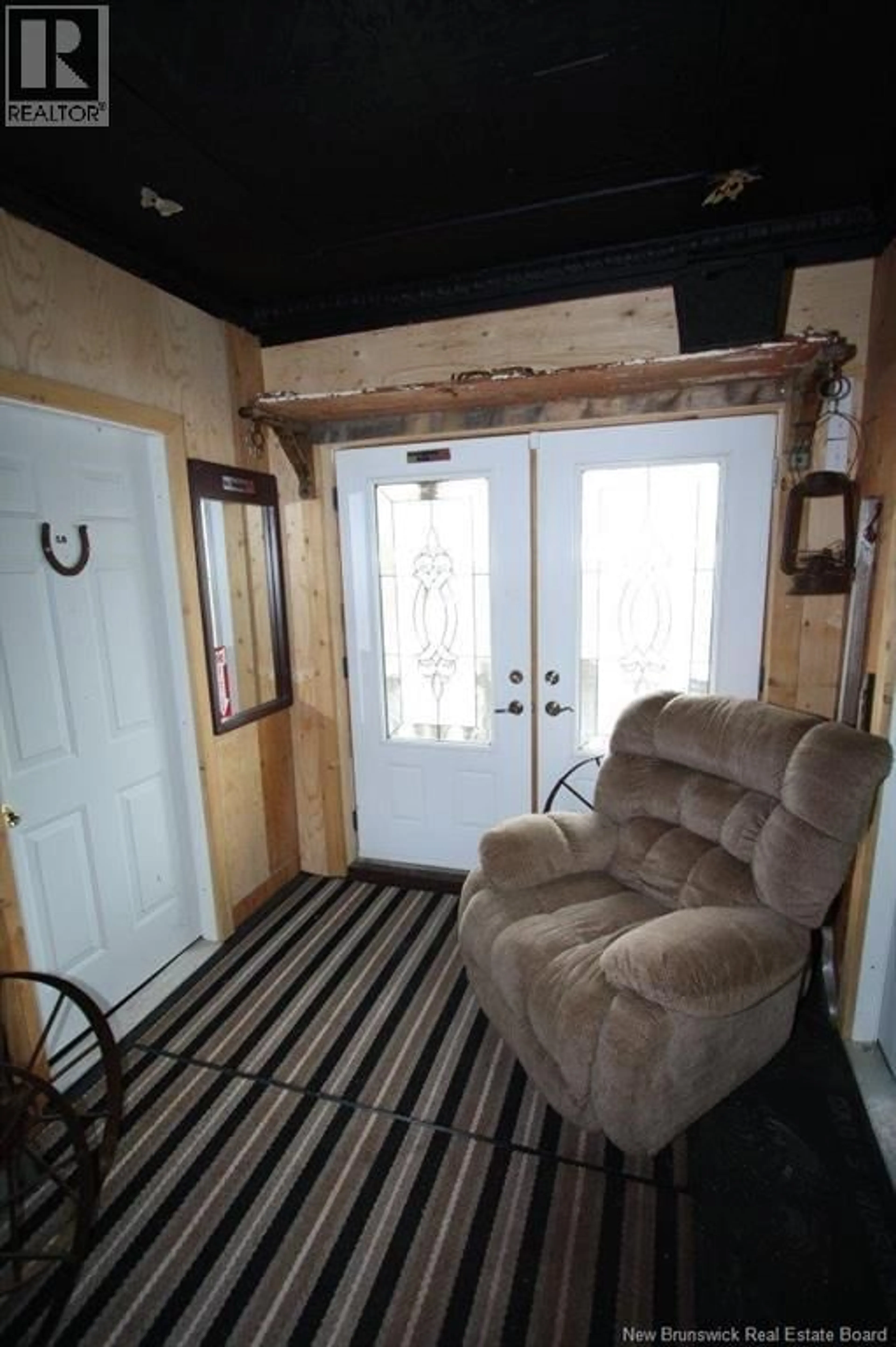 Indoor entryway for 6180 ROUTE 8, Boiestown New Brunswick E6A1M3