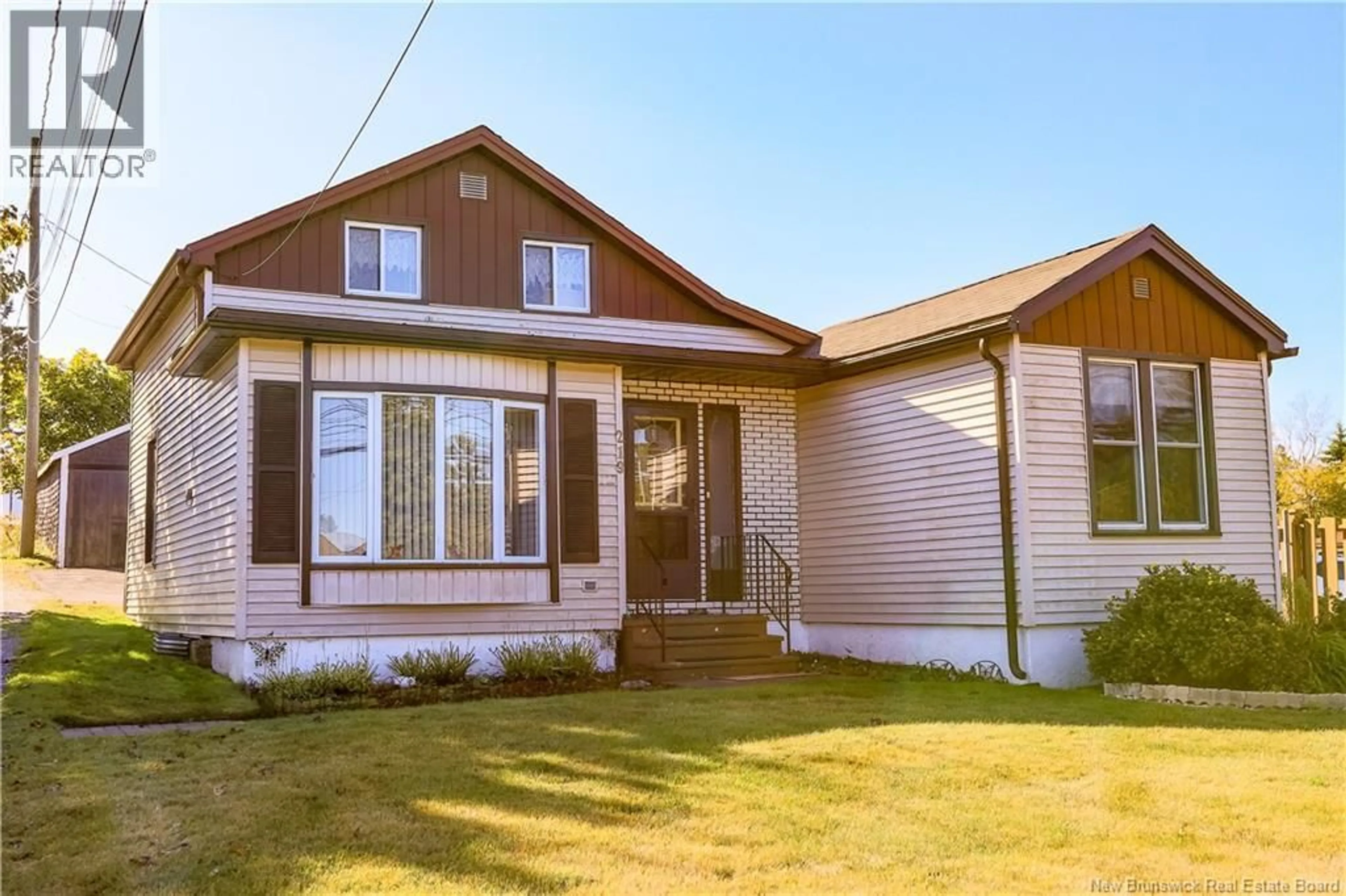 Home with vinyl exterior material, street for 219 WESTMORLAND DRIVE, Saint John New Brunswick E2J2G1