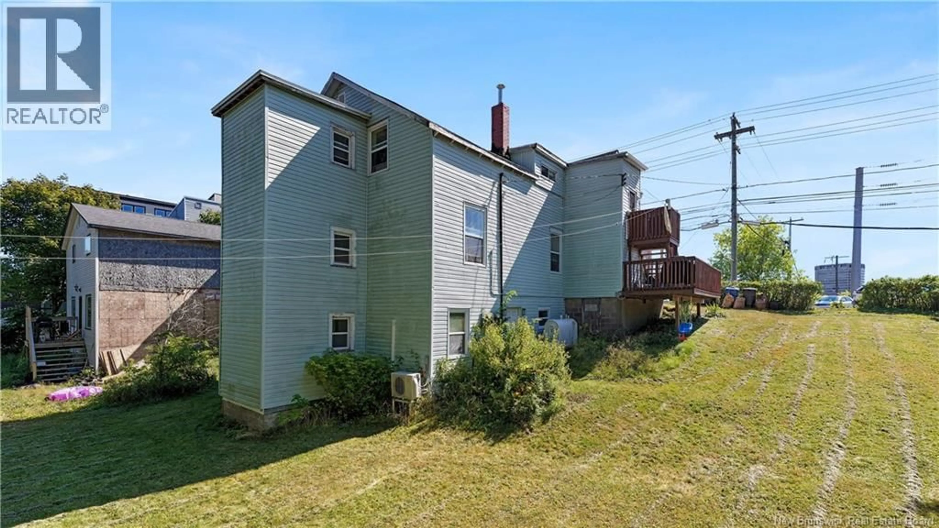 A pic from outside/outdoor area/front of a property/back of a property/a pic from drone, building for 275-277 ROCKLAND, Saint John New Brunswick E2K3K3