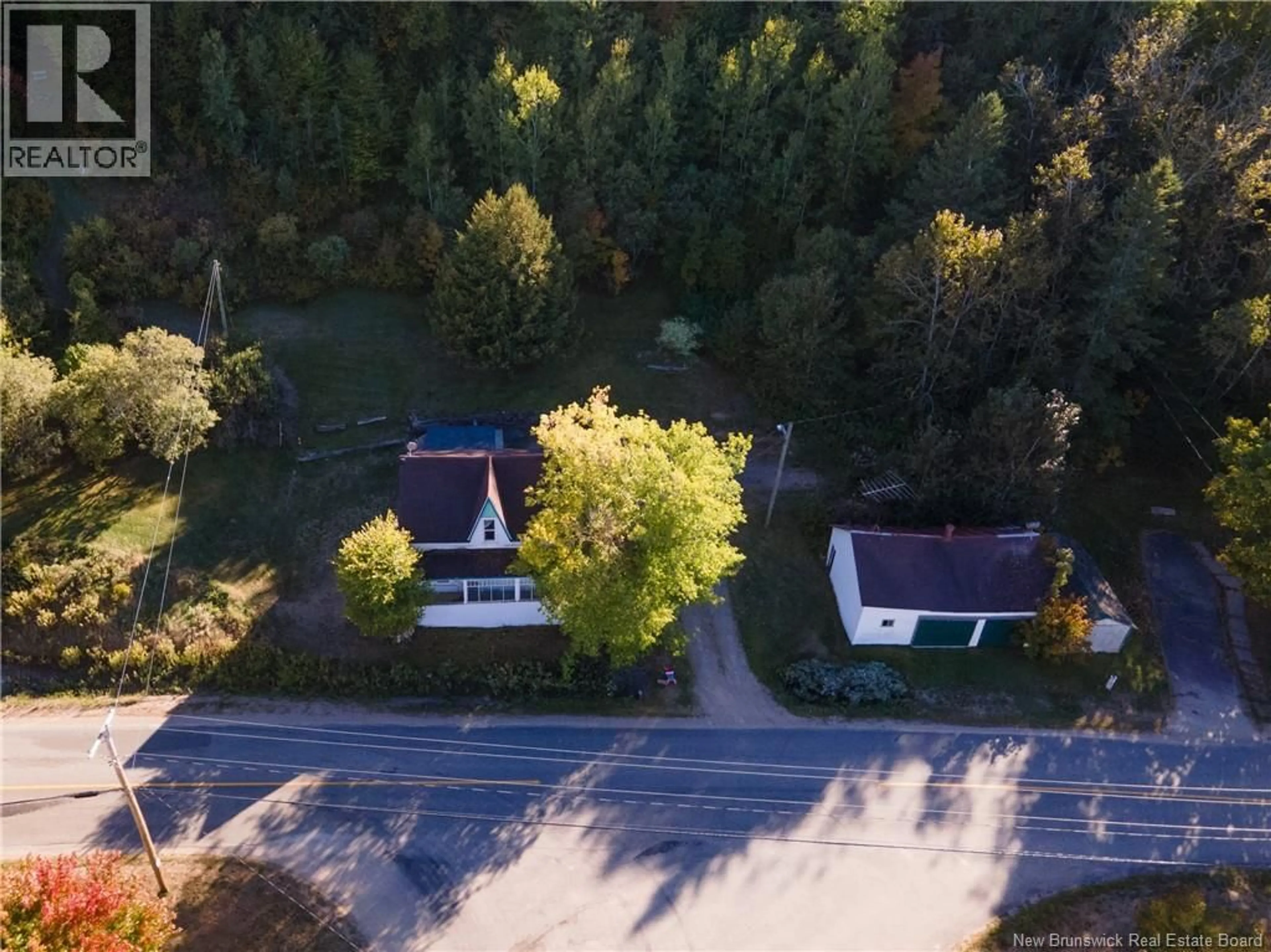 A pic from outside/outdoor area/front of a property/back of a property/a pic from drone, street for 942 WATERFORD ROAD, Waterford New Brunswick E4E5B9