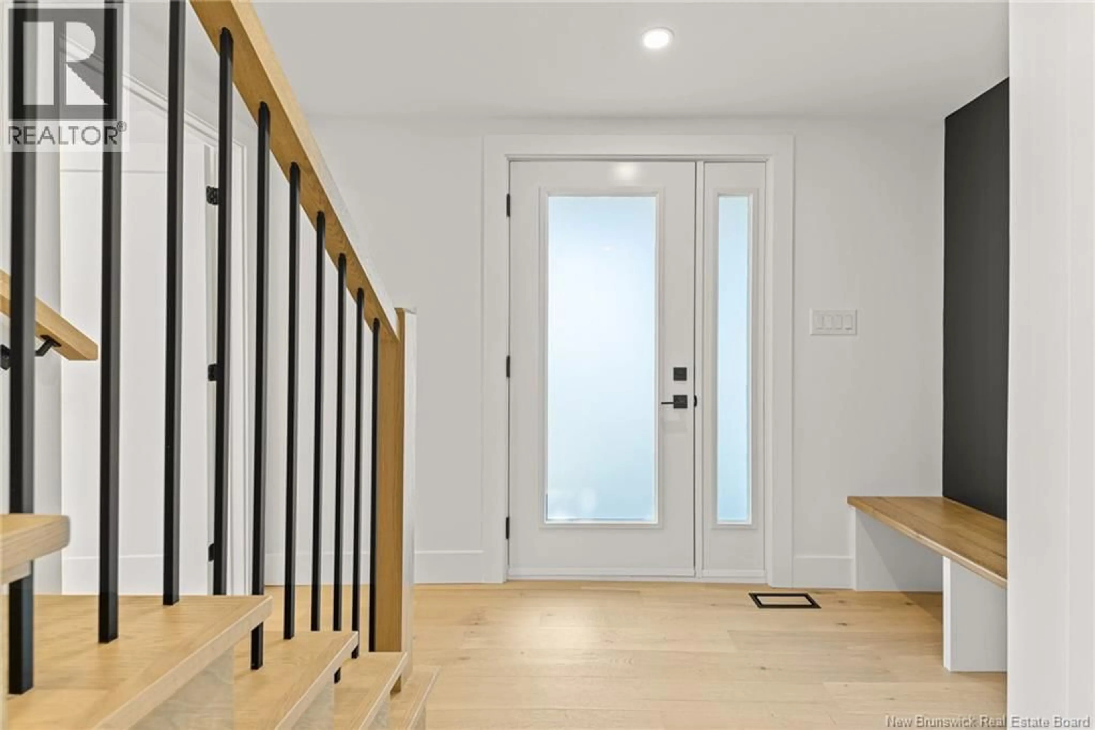 Indoor entryway for 1084 ROUTE 515 ROUTE, Bouctouche New Brunswick E4S4J8