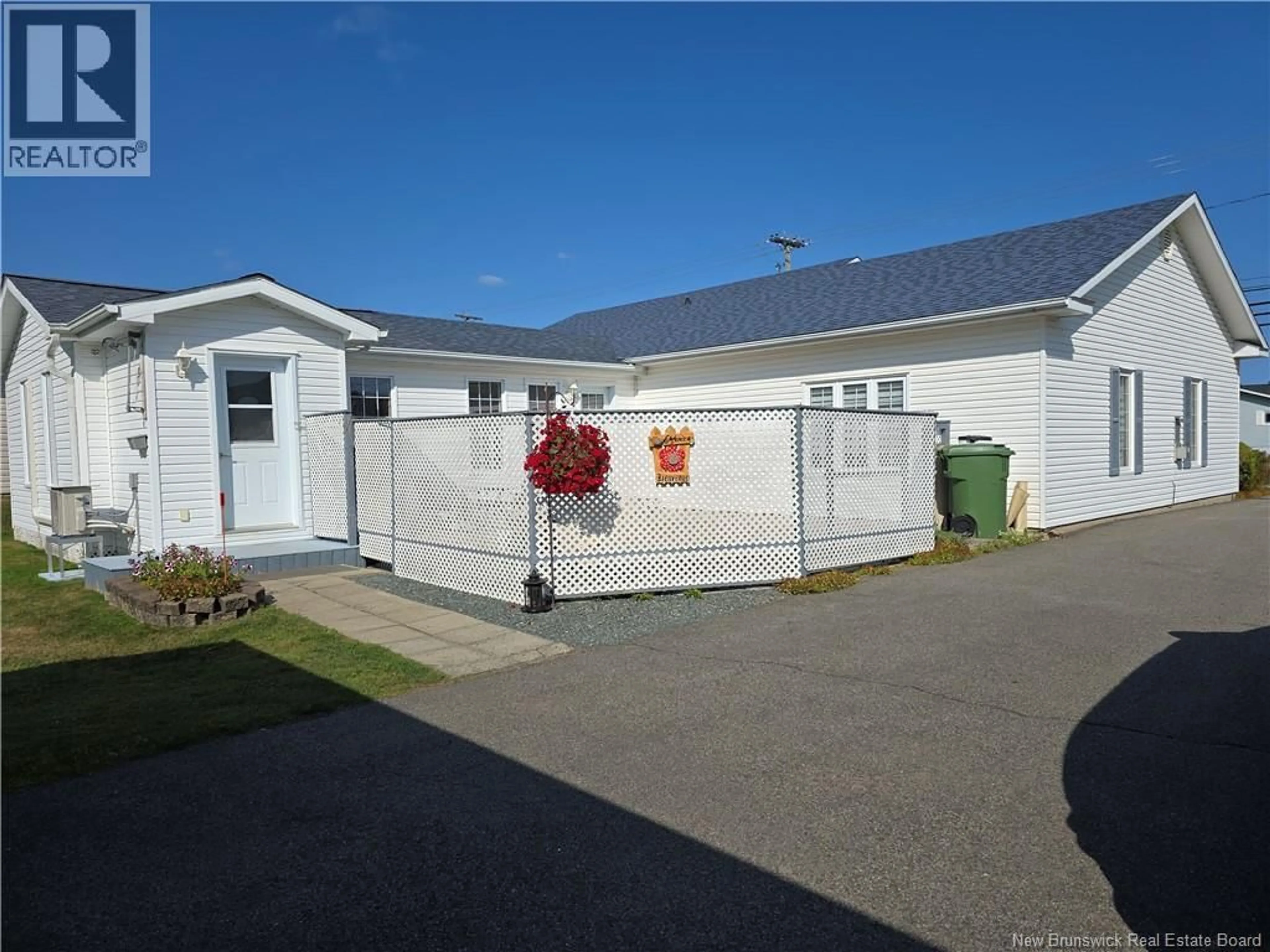 Unknown for 644 PRINCIPALE, Beresford New Brunswick E8K2B5