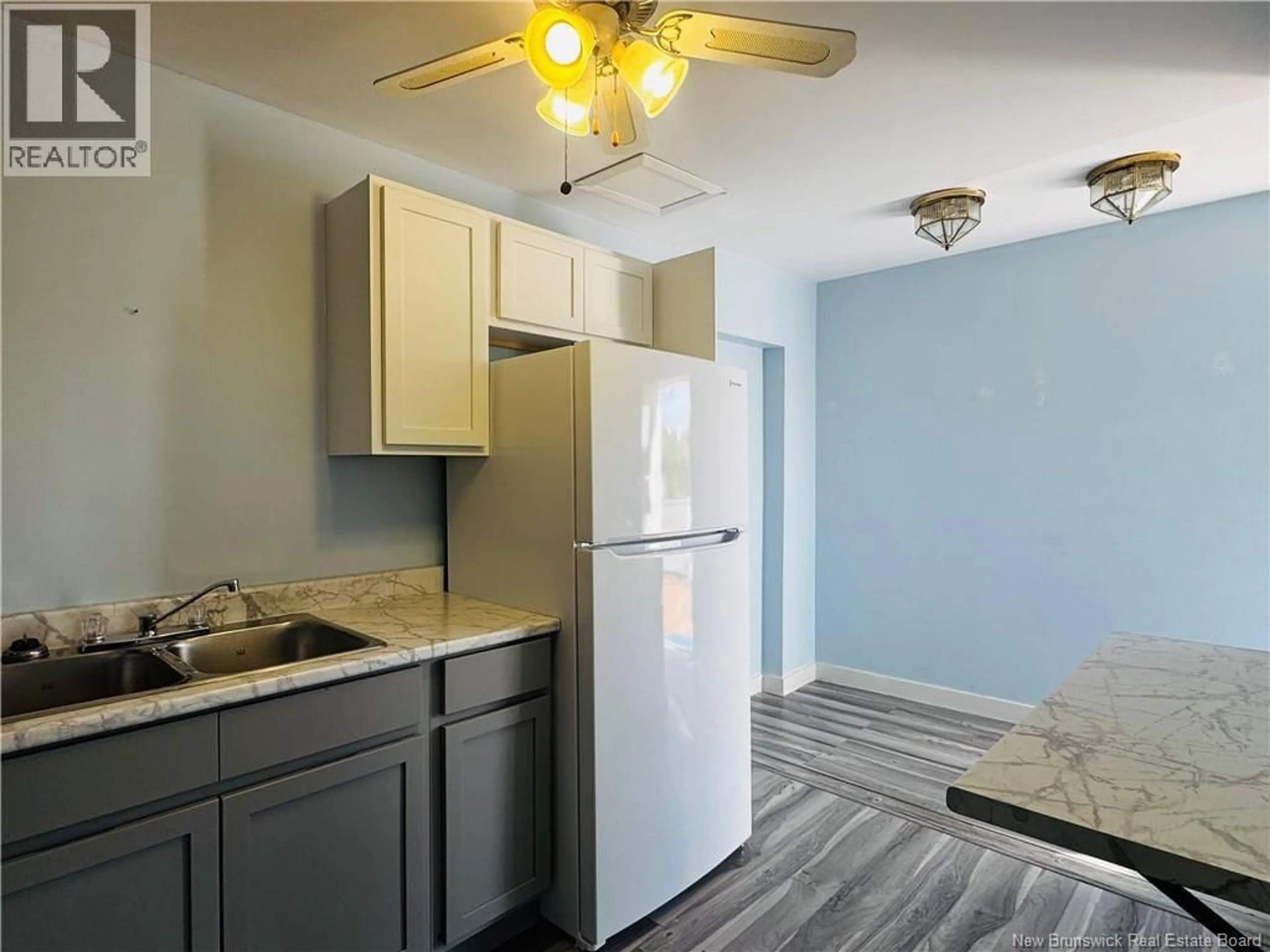 Standard kitchen, unknown for 80 YOUNG, Bathurst New Brunswick E2A1K8