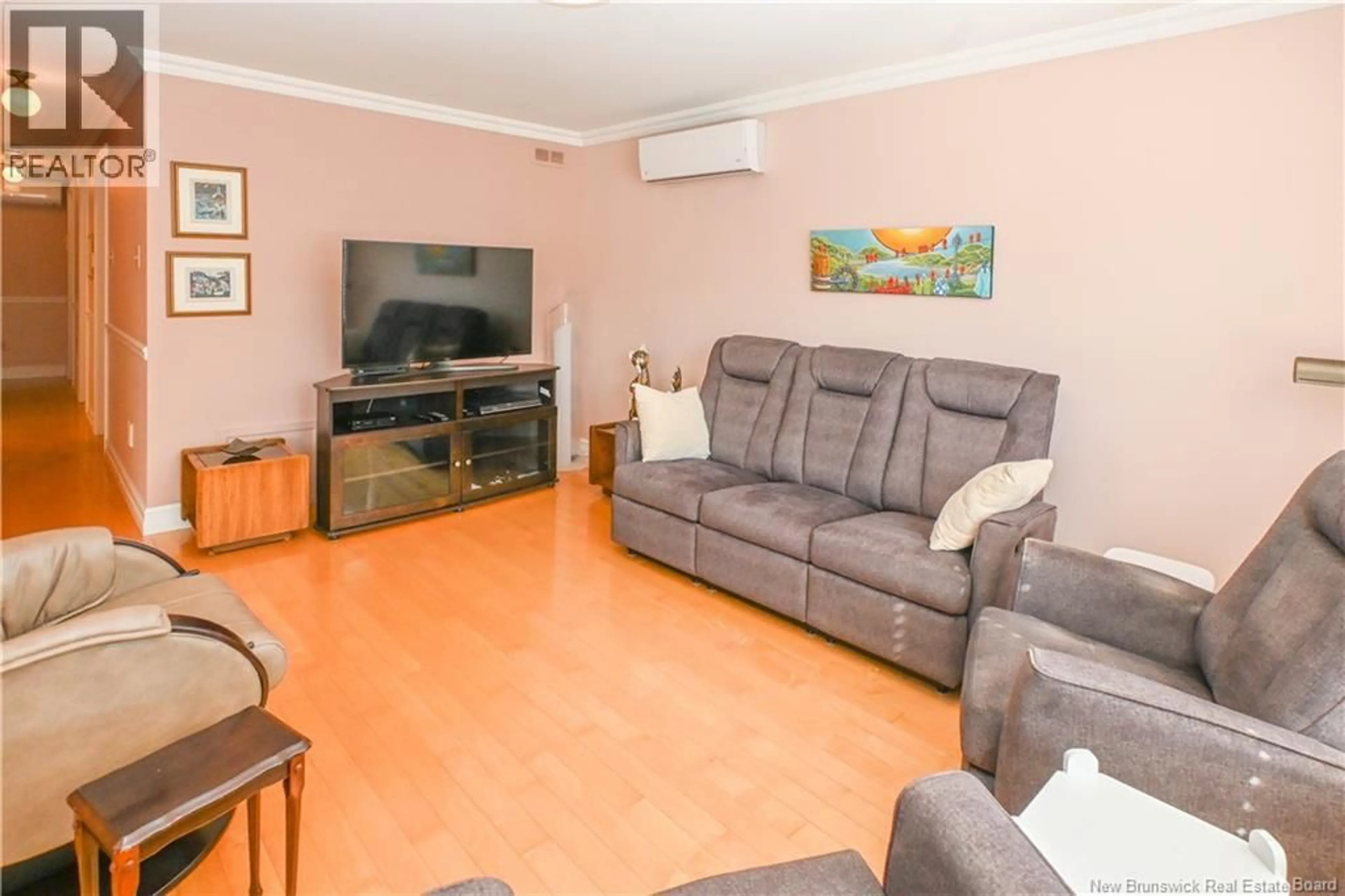 Living room with furniture, unknown for 151 RUE DES PEUPLIERS, Shippagan New Brunswick E8S1J7