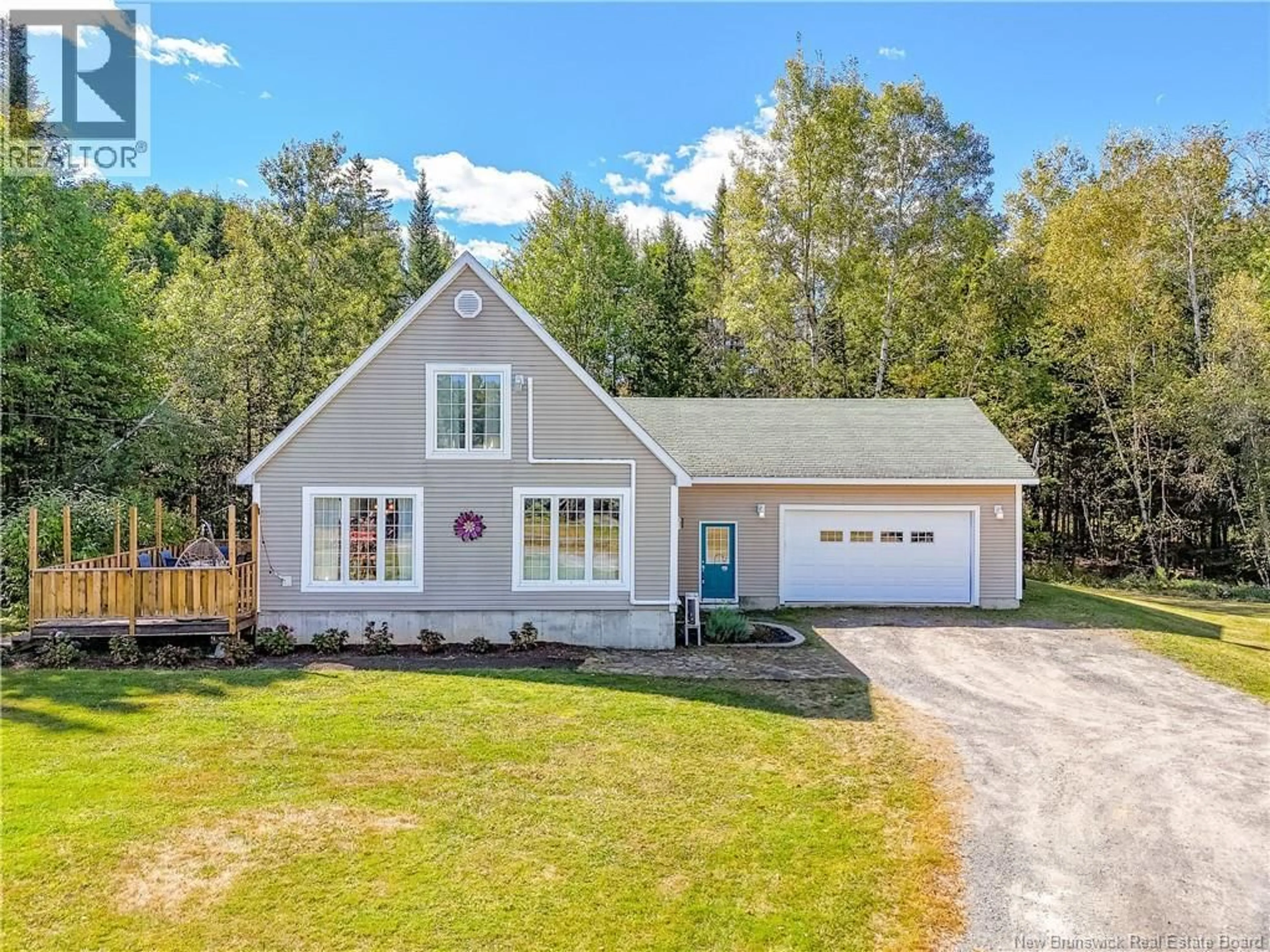 Home with vinyl exterior material, street for 61 RIDGEVIEW DRIVE, Keswick Ridge New Brunswick E6L1R1
