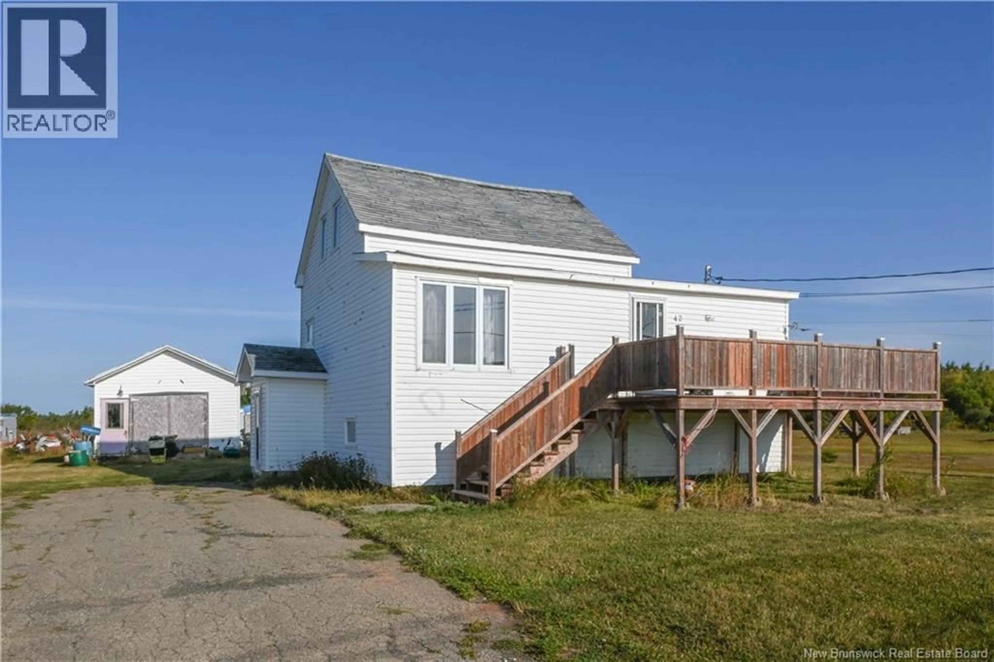 Unknown for 42 FERRON STREET, Cap-Bateau New Brunswick E8T3E4