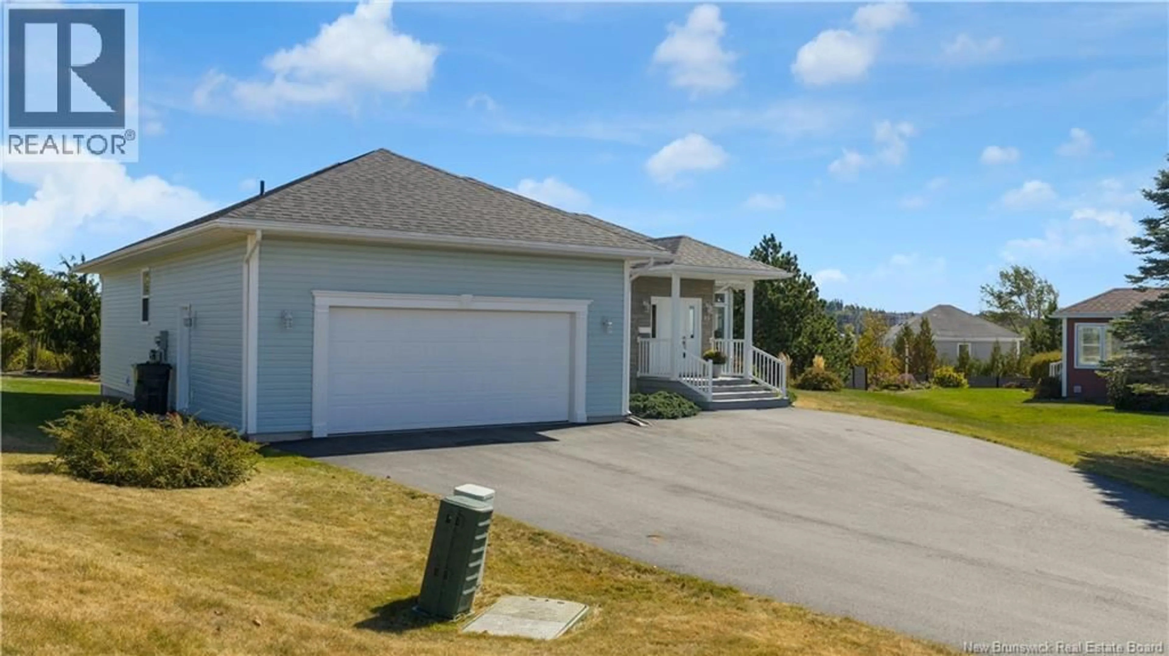 Home with vinyl exterior material, unknown for 19 LAKEFIELD COURT, Saint John New Brunswick E2J5B3