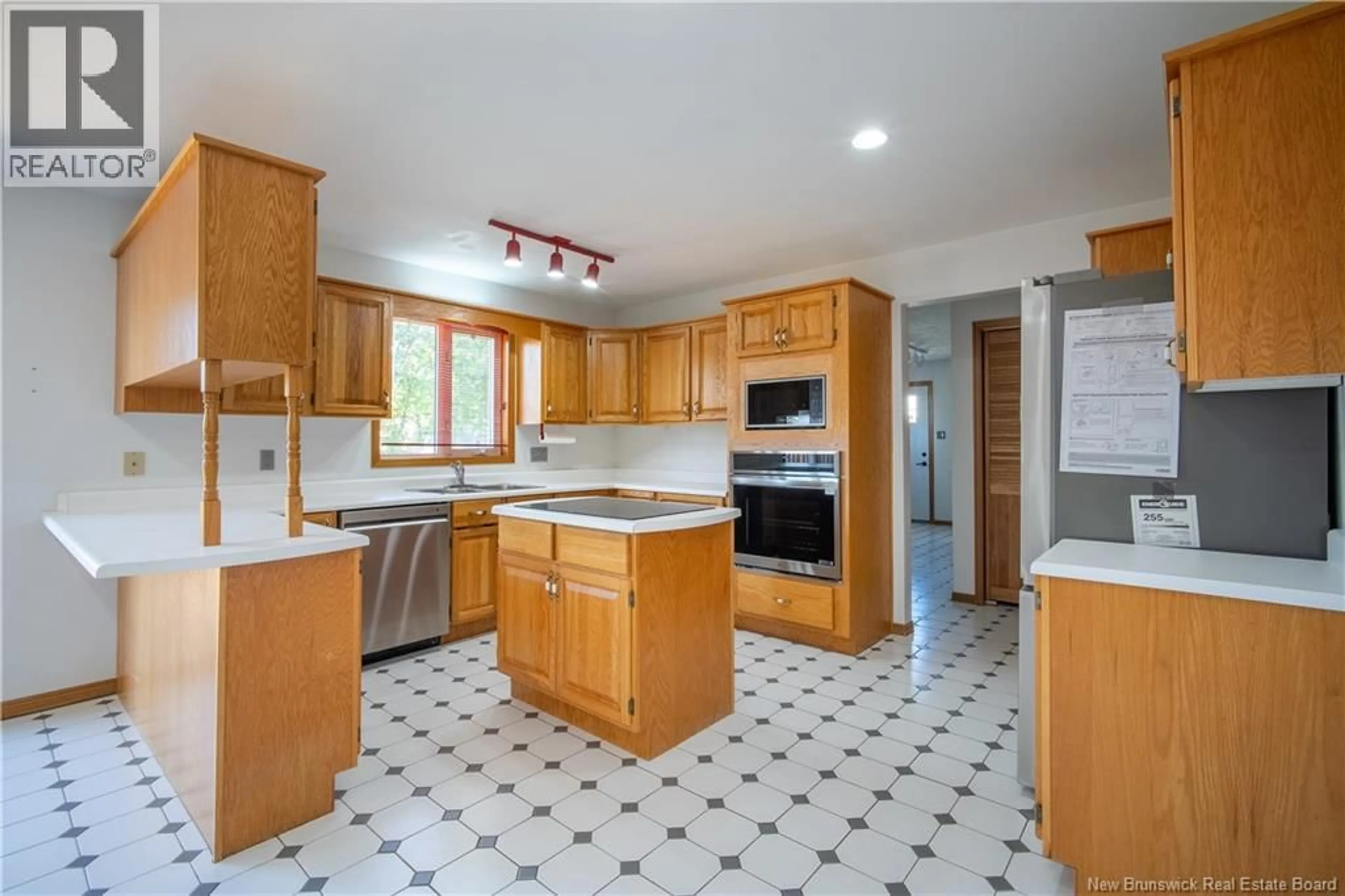 Unknown for 34 MOLLINS CRESCENT, Moncton New Brunswick E1E4L6