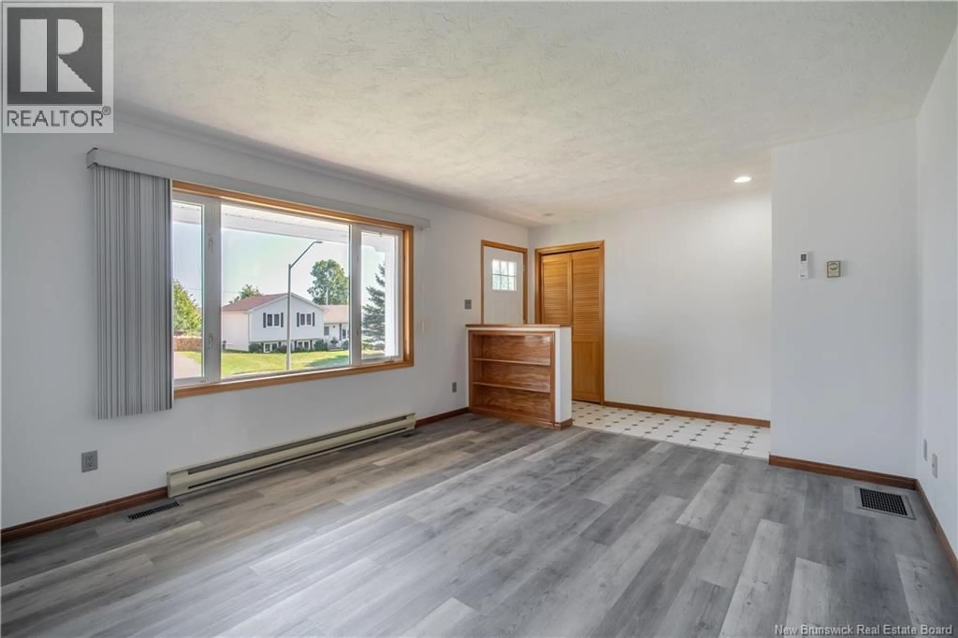A pic of a room for 34 MOLLINS CRESCENT, Moncton New Brunswick E1E4L6