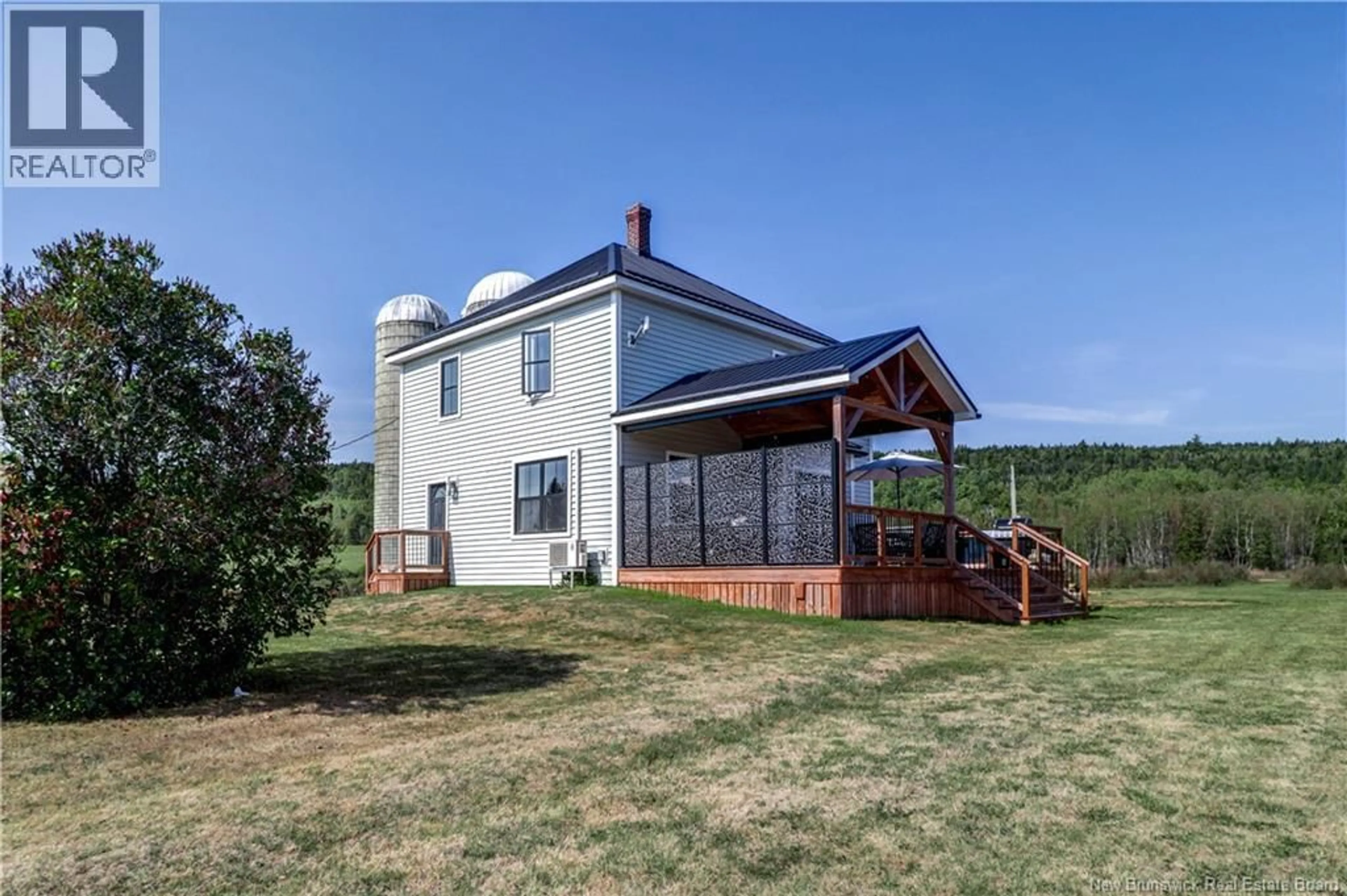 A pic from outside/outdoor area/front of a property/back of a property/a pic from drone, building for 1173 PORTAGE VALE ROAD, Portage Vale New Brunswick E4Z3C8