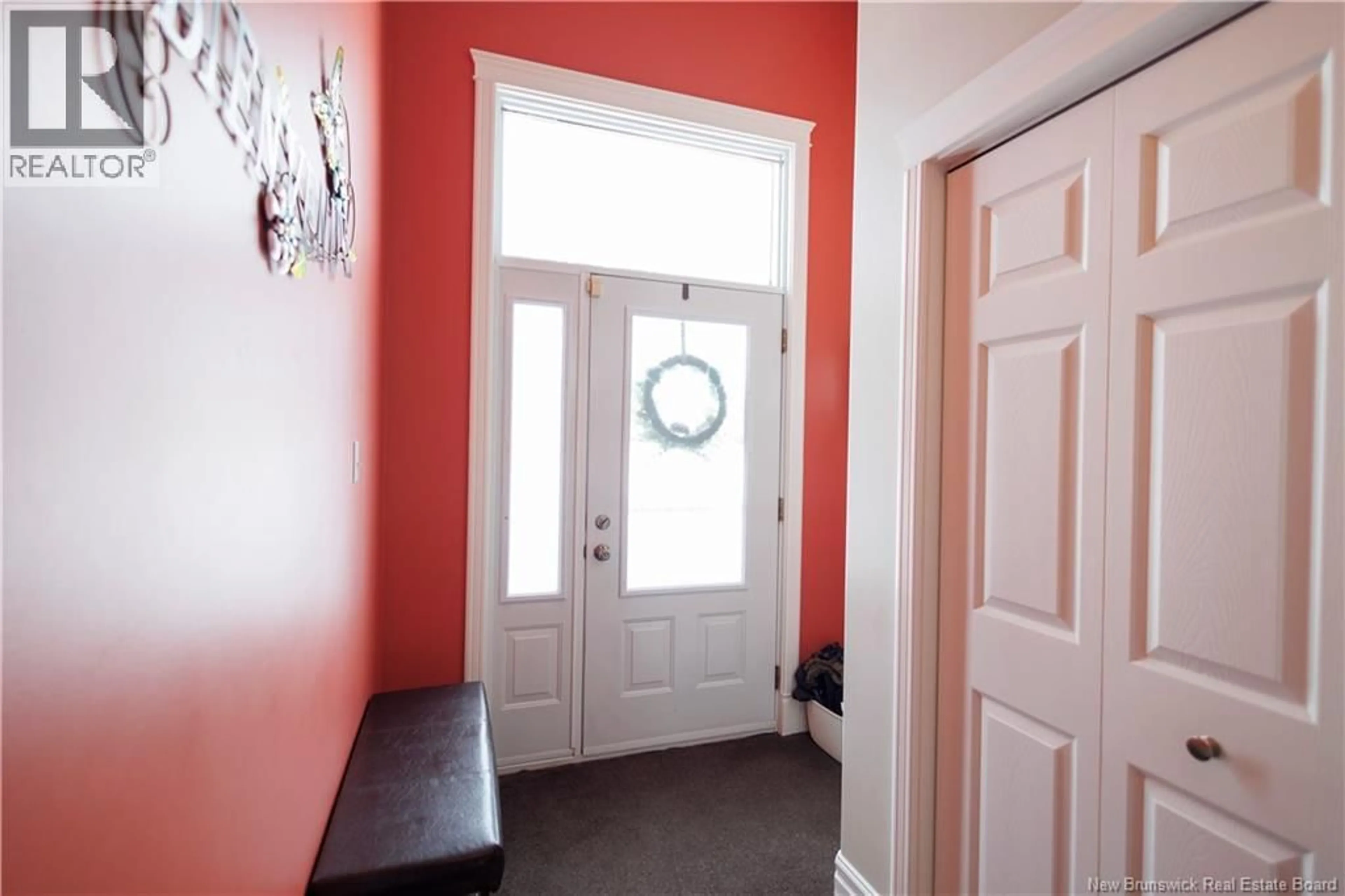 Indoor entryway for 85 TAYLOR, Grand Falls New Brunswick E3Y3W6