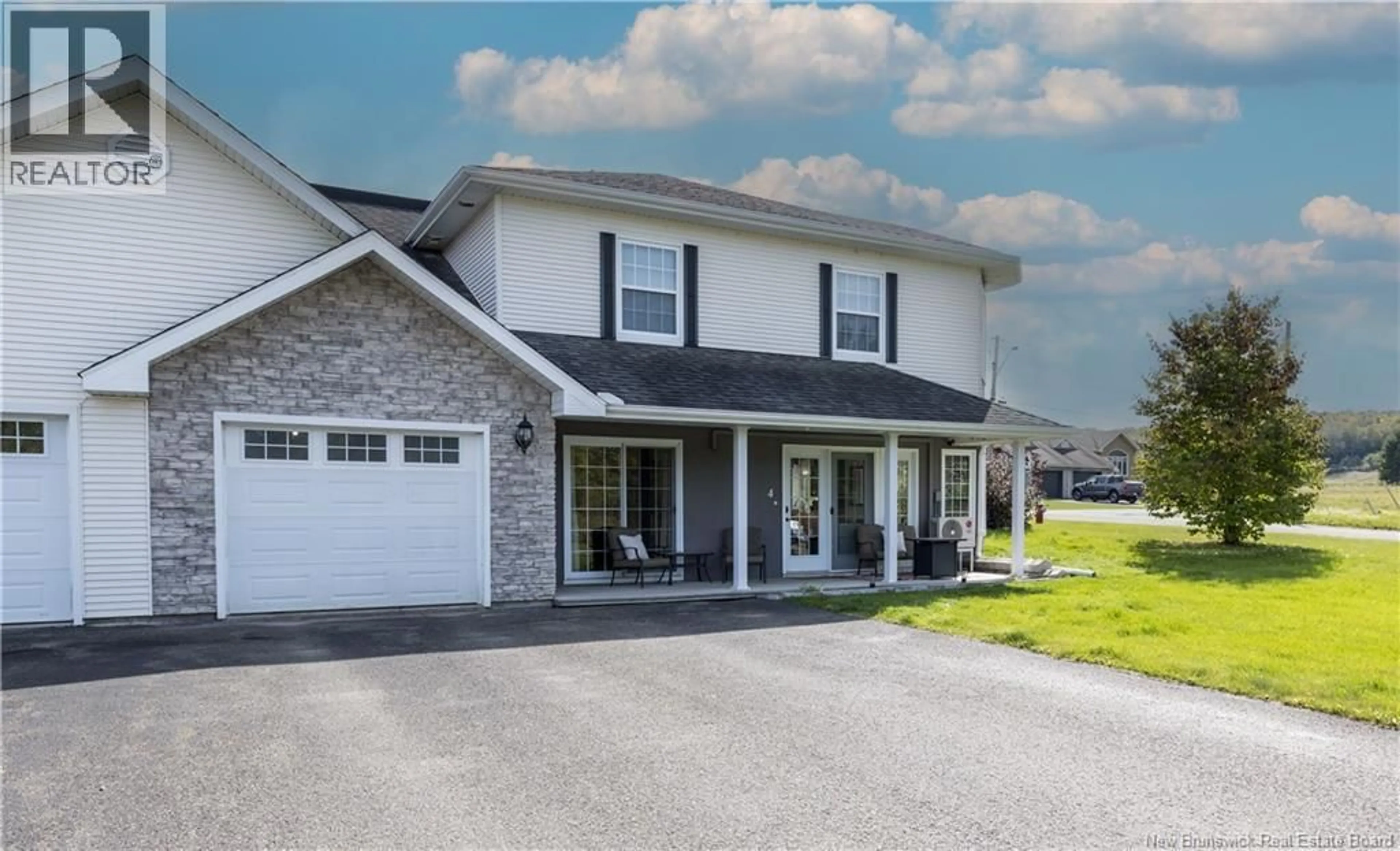 Home with vinyl exterior material, street for 4 - 31 HARRISON STREET, Grand-Sault/Grand Falls New Brunswick E3Z0B3