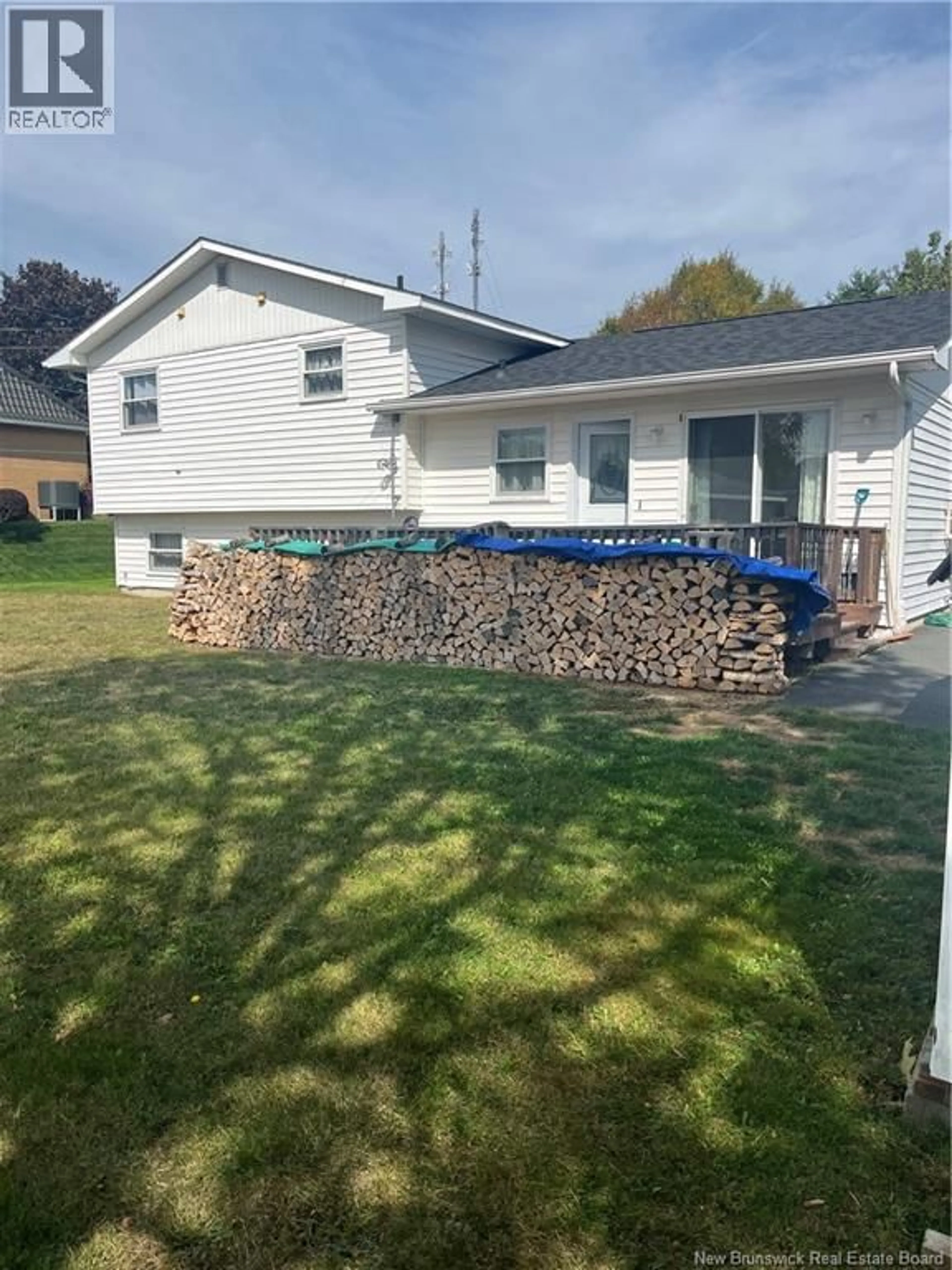 Unknown for 17 ADAMS AVENUE, Miramichi New Brunswick E1V3Y6