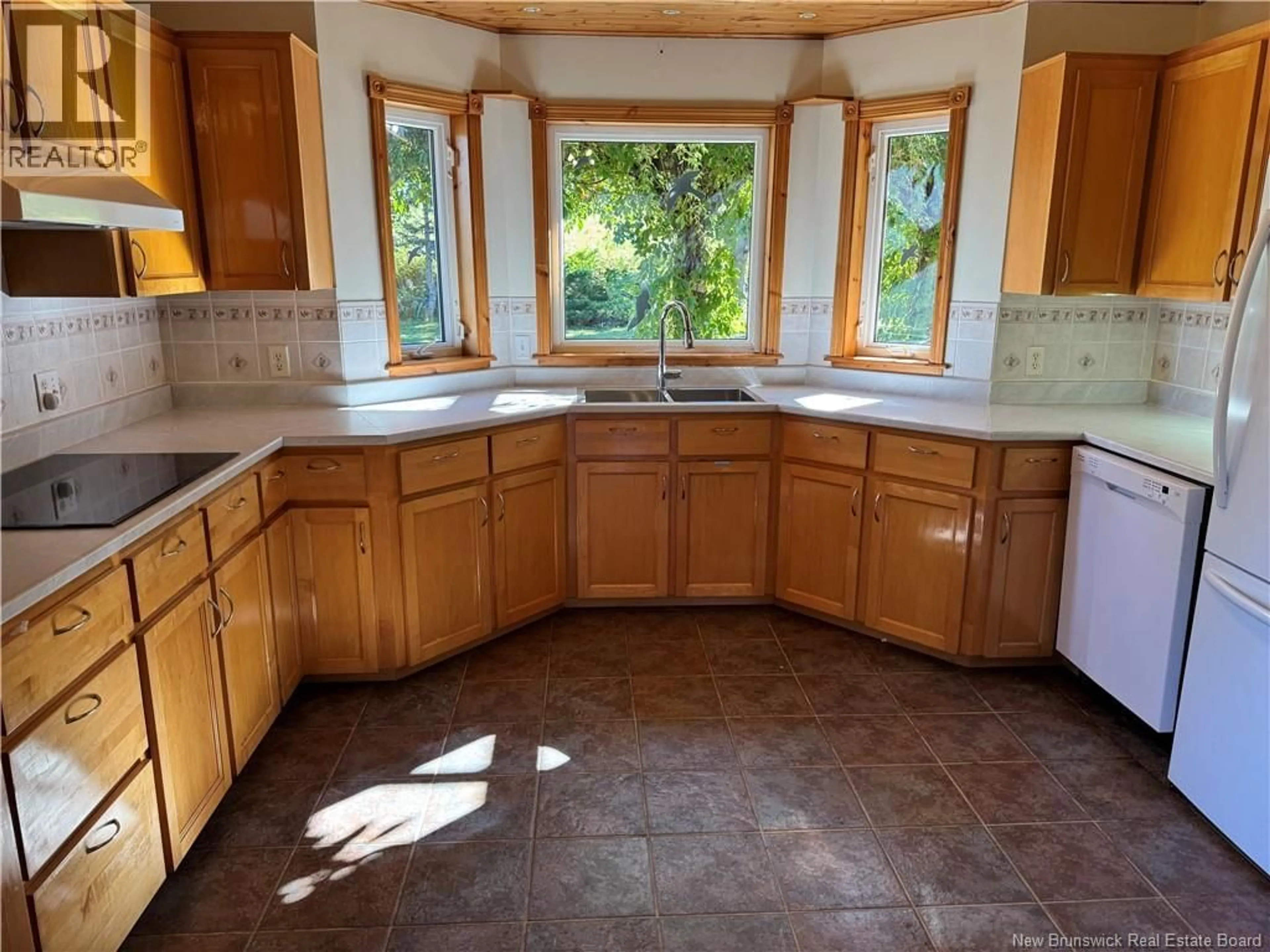 Standard kitchen, ceramic/tile floor for 37 WAUGH ROAD, Riverbank New Brunswick E7L4H7