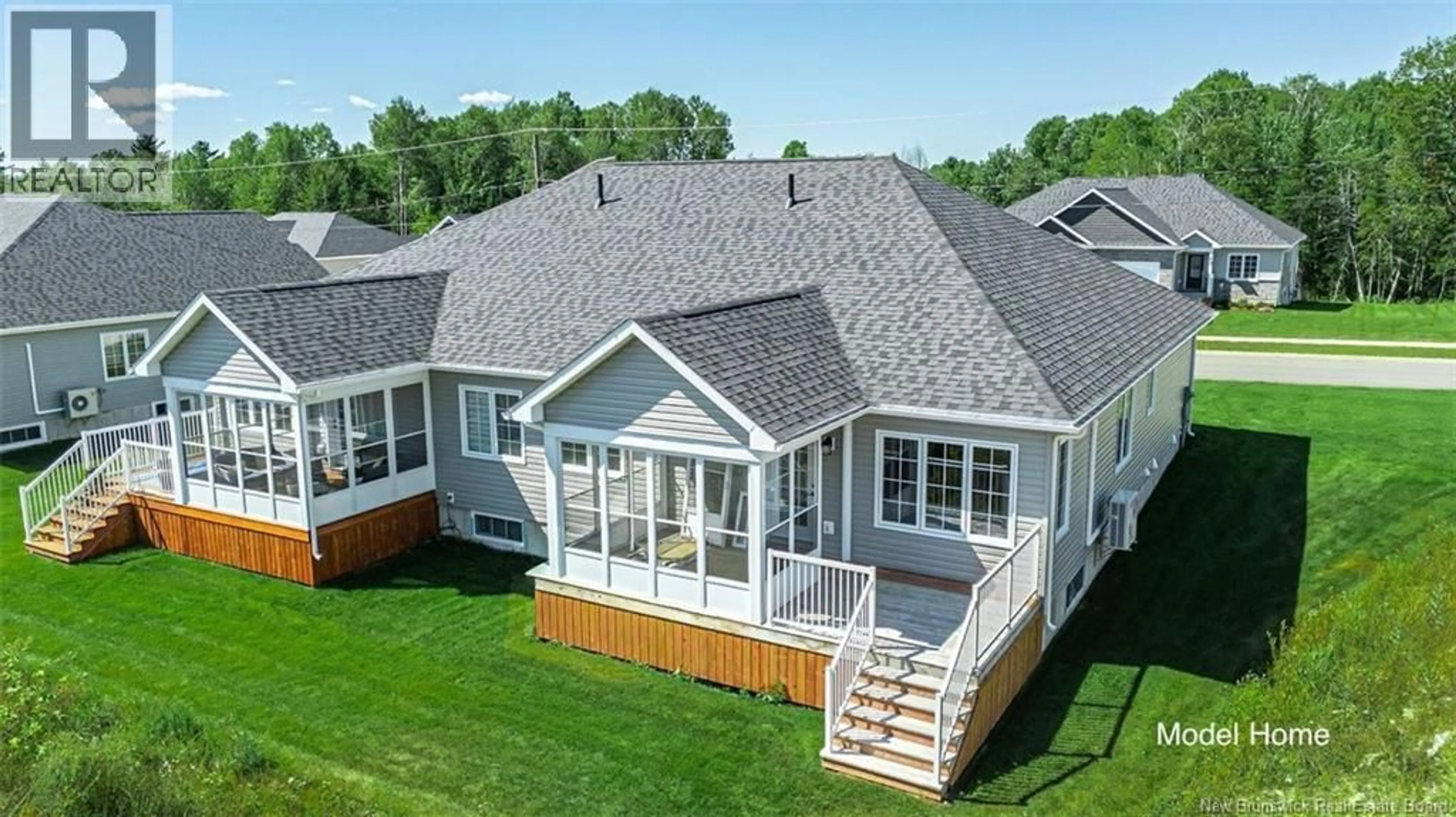 Home with vinyl exterior material, unknown for 45 LEAVERY STREET, Fredericton New Brunswick E3G5V6