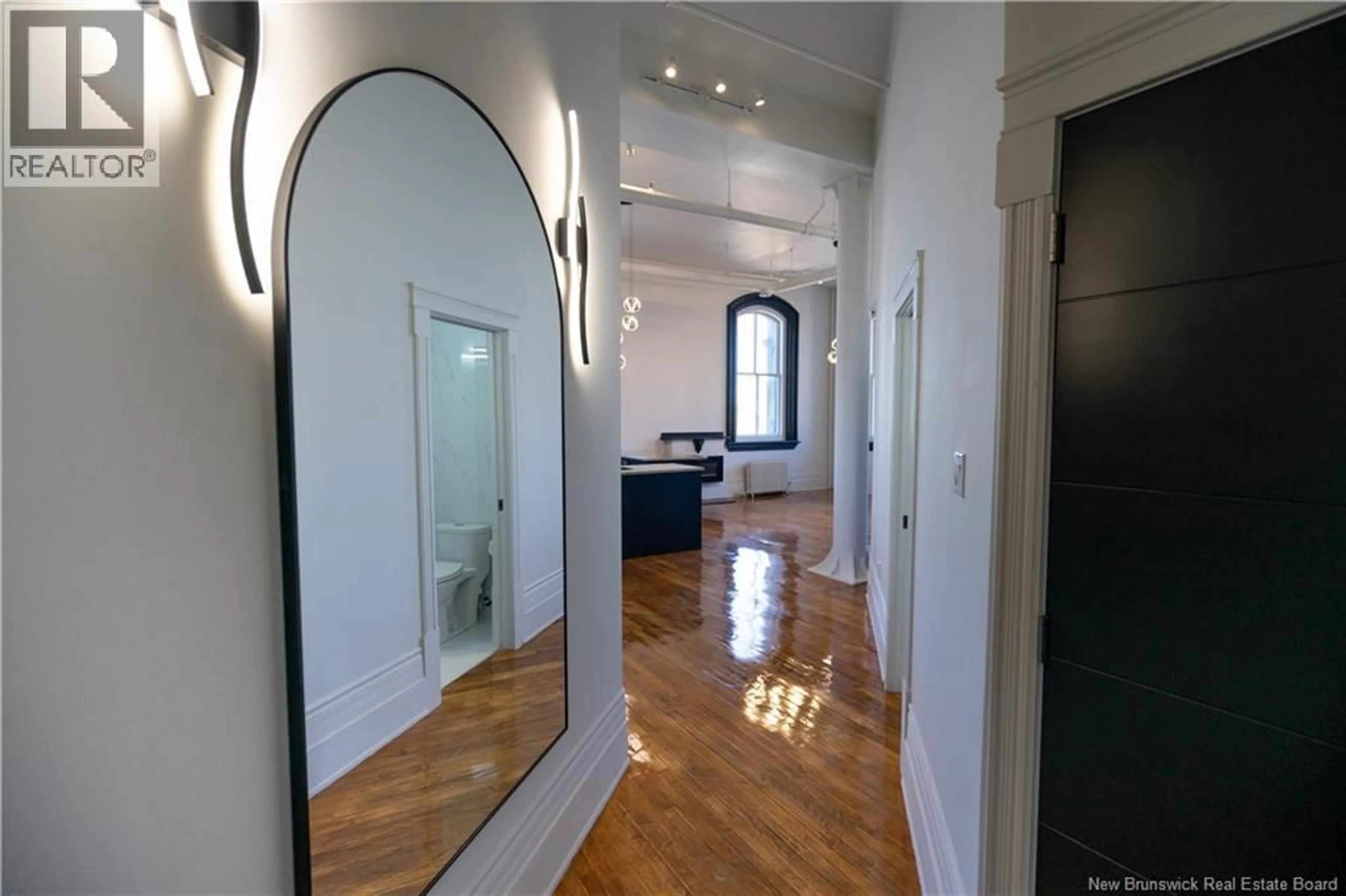 Indoor foyer for 302 - 115 PRINCE WILLIAM STREET, Saint John New Brunswick E2L2B4