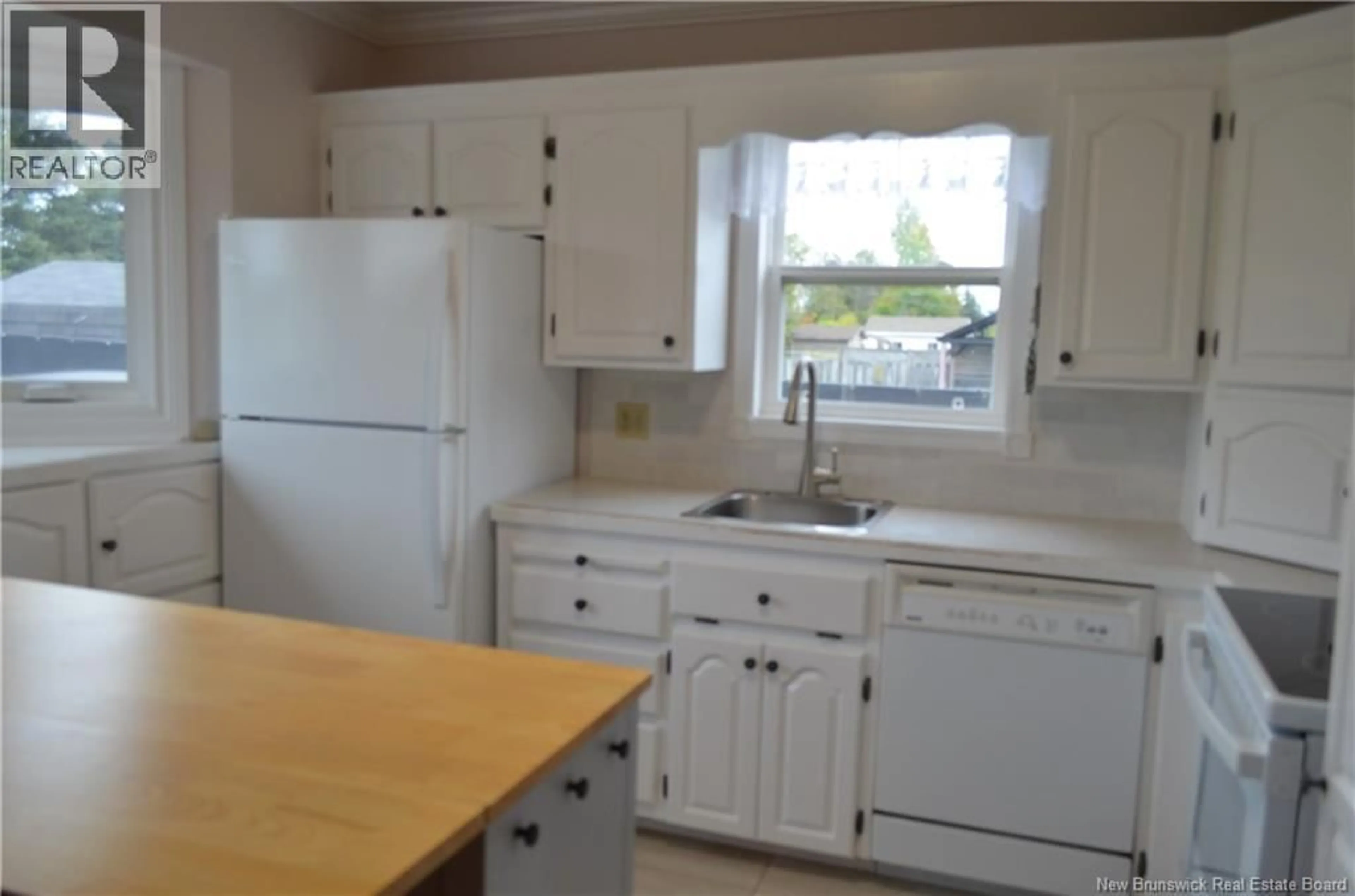 Standard kitchen, unknown for 239 ORLEANS STREET, Dieppe New Brunswick E1A1W8