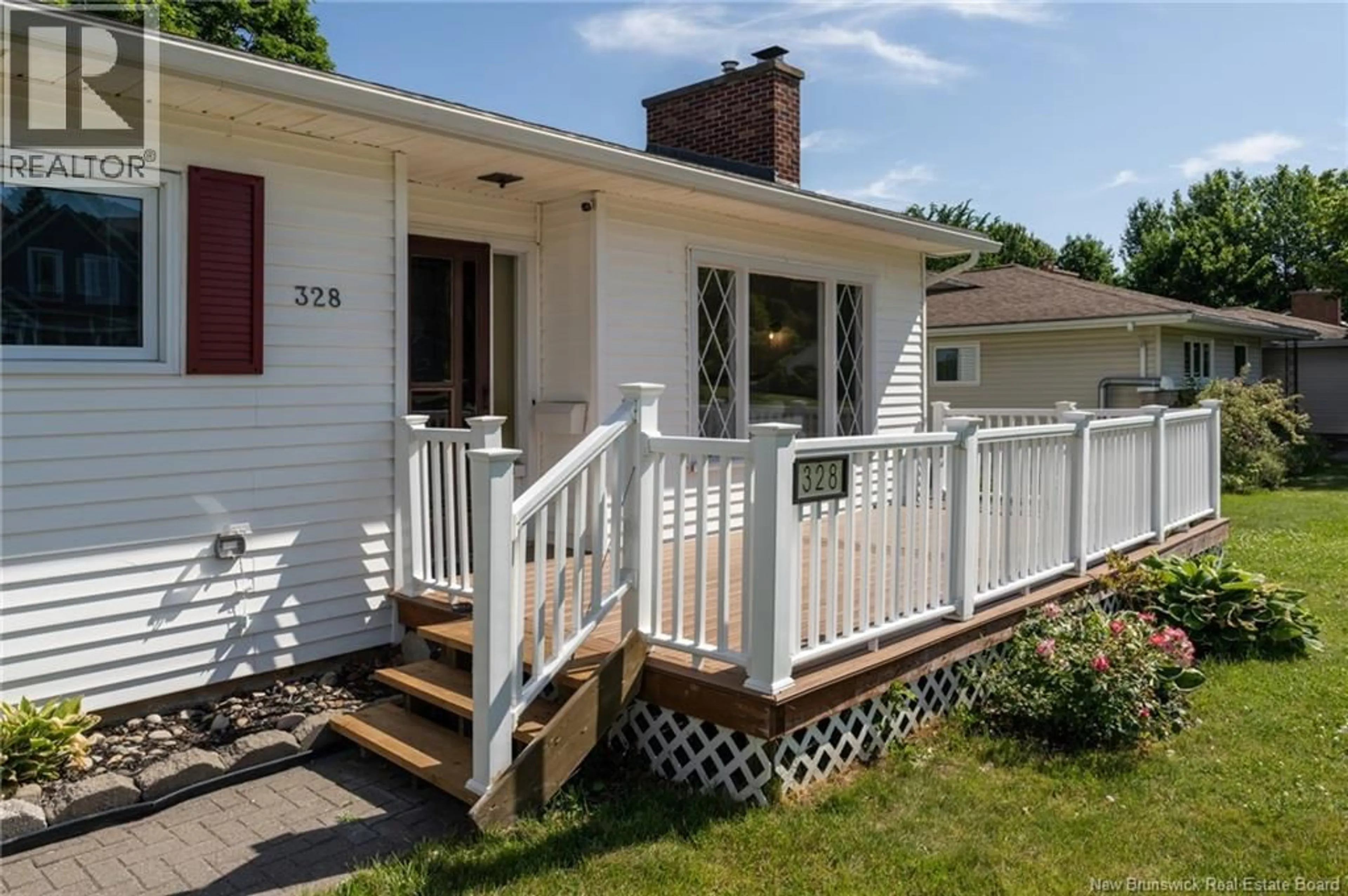Home with vinyl exterior material, street for 328 MACDONALD AVENUE, Oromocto New Brunswick E2V1A7