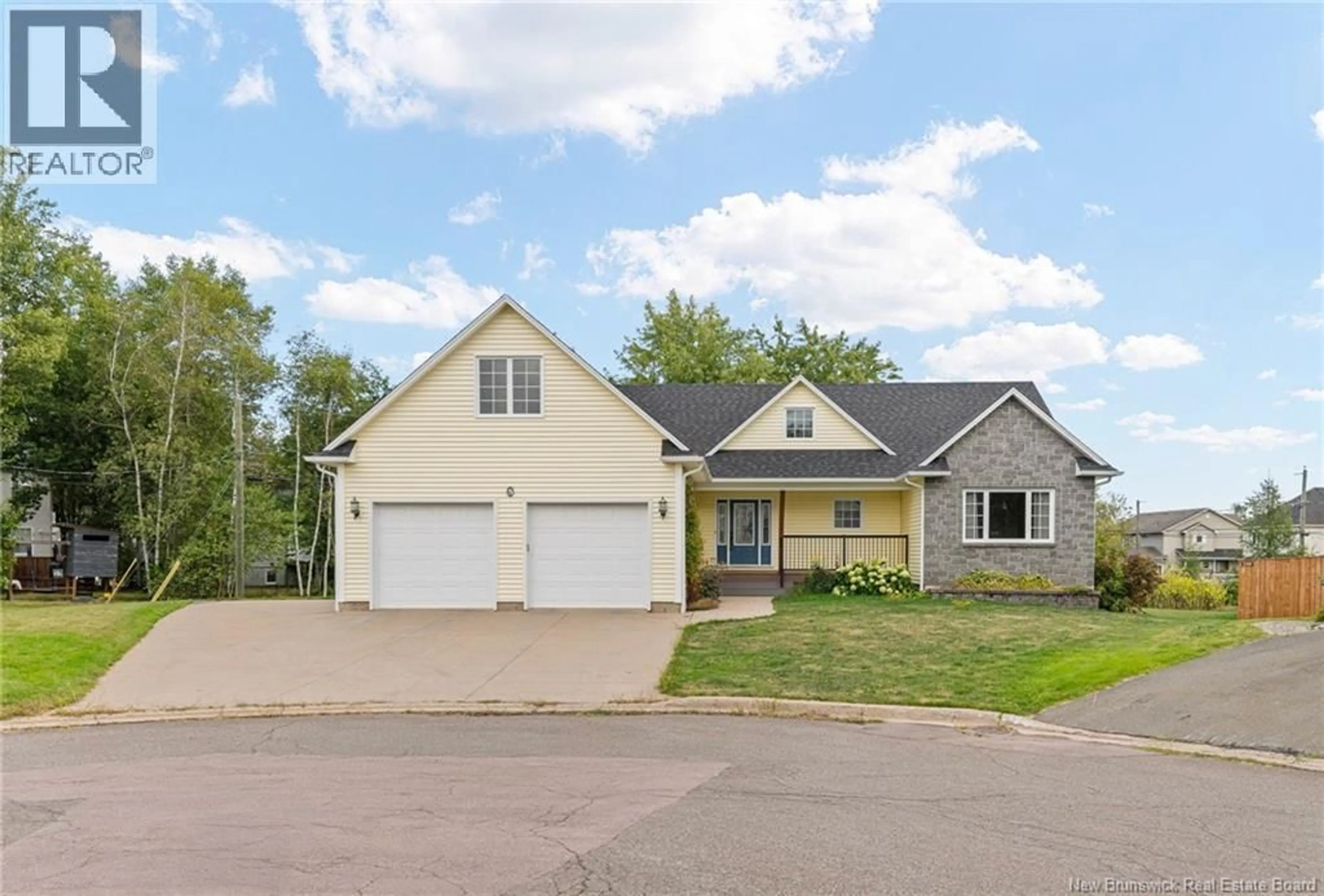 Home with vinyl exterior material, street for 5 ACORN, Moncton New Brunswick E1G4X9