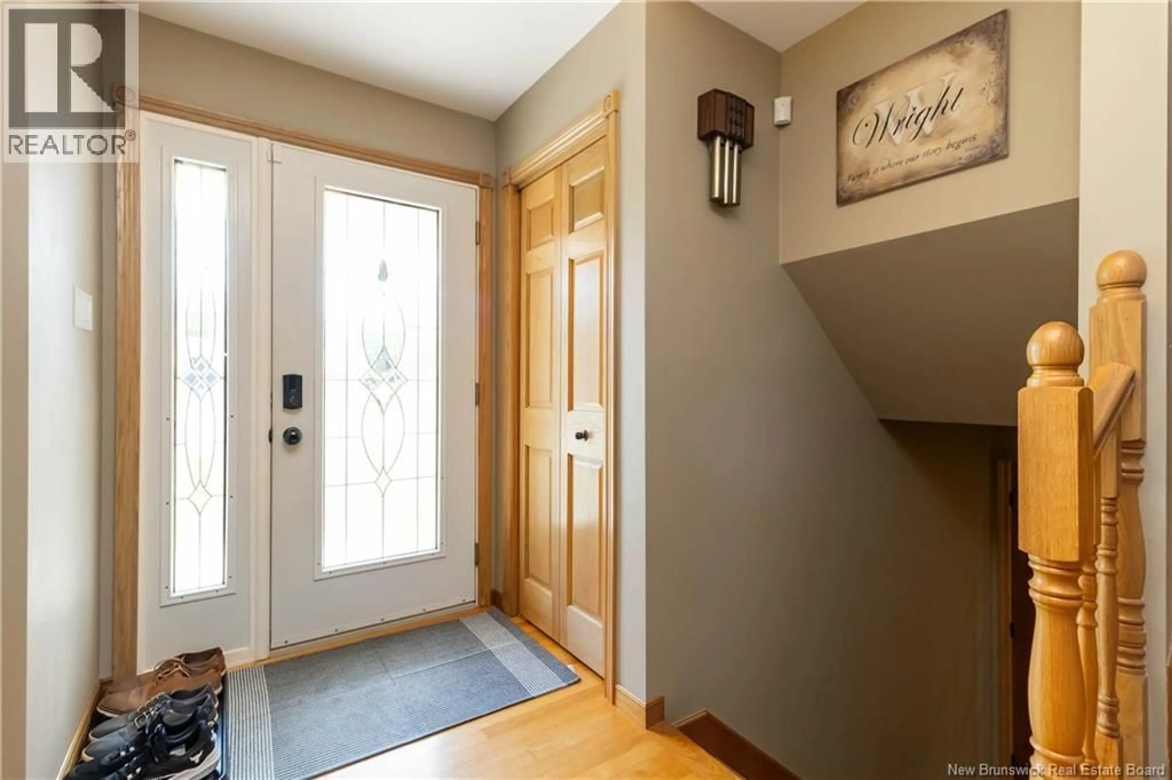 Indoor entryway for 61 TEAKWOOD WAY, Moncton New Brunswick E1G1T3
